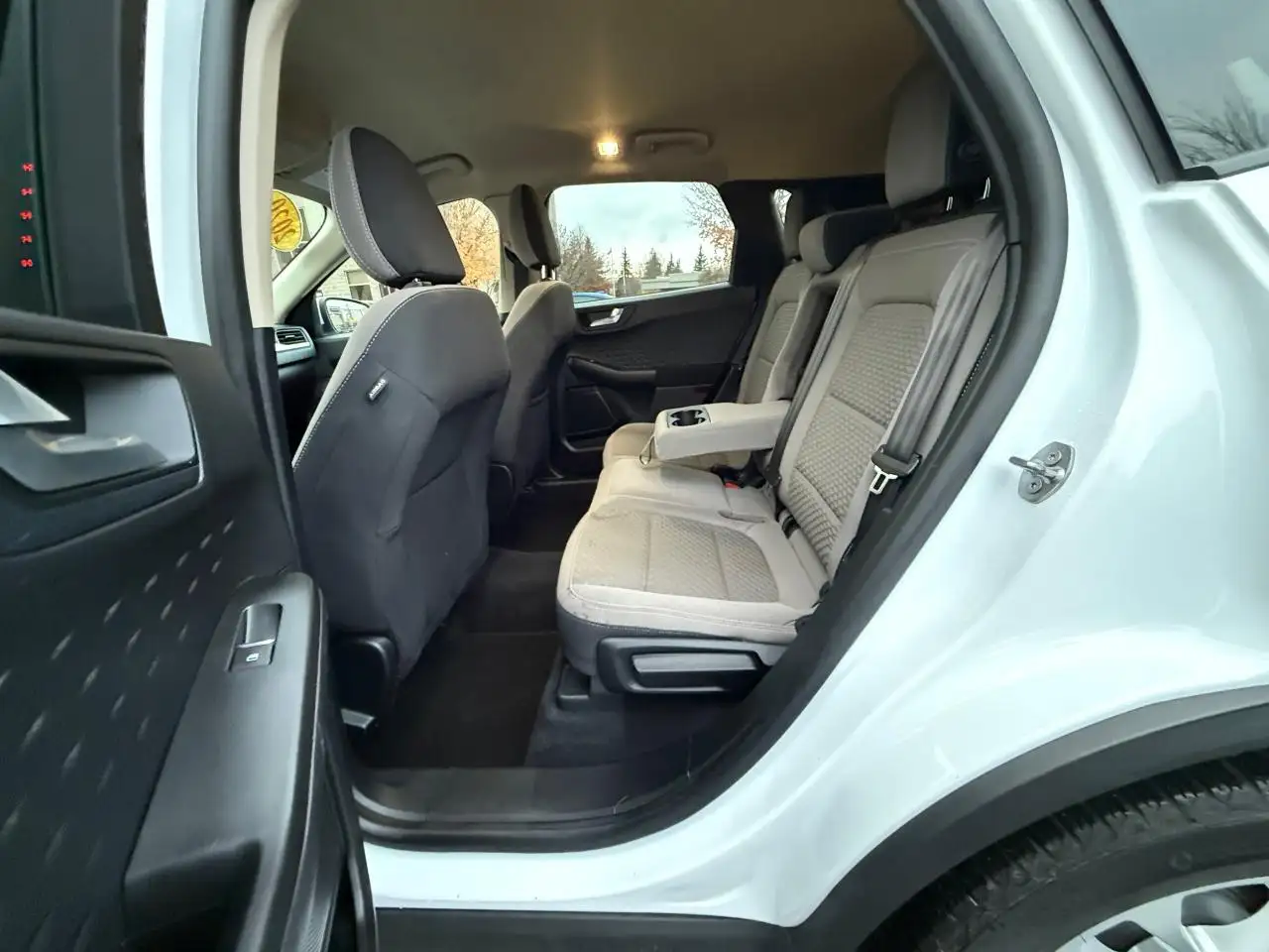 Ford Escape снимка Ford Escape