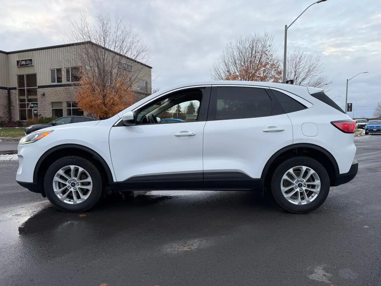 Ford Escape снимка Ford Escape