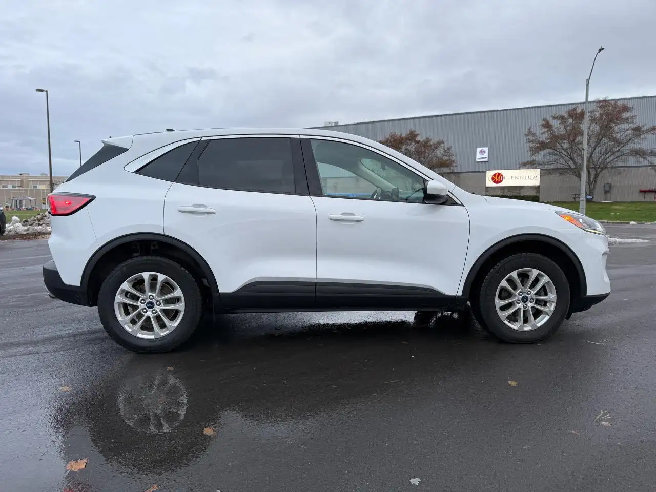 Ford Escape снимка Ford Escape