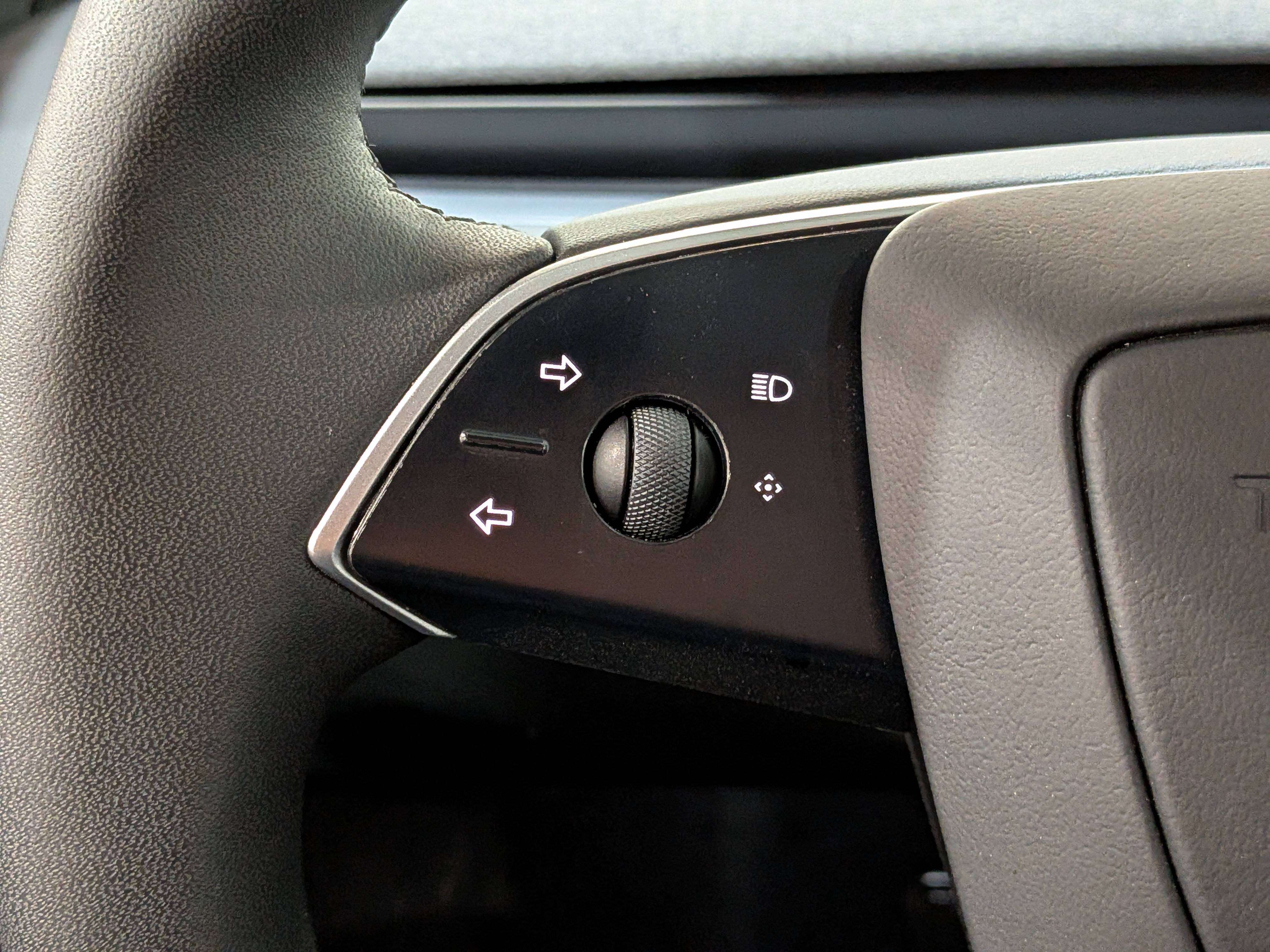 Tesla Model 3 2025