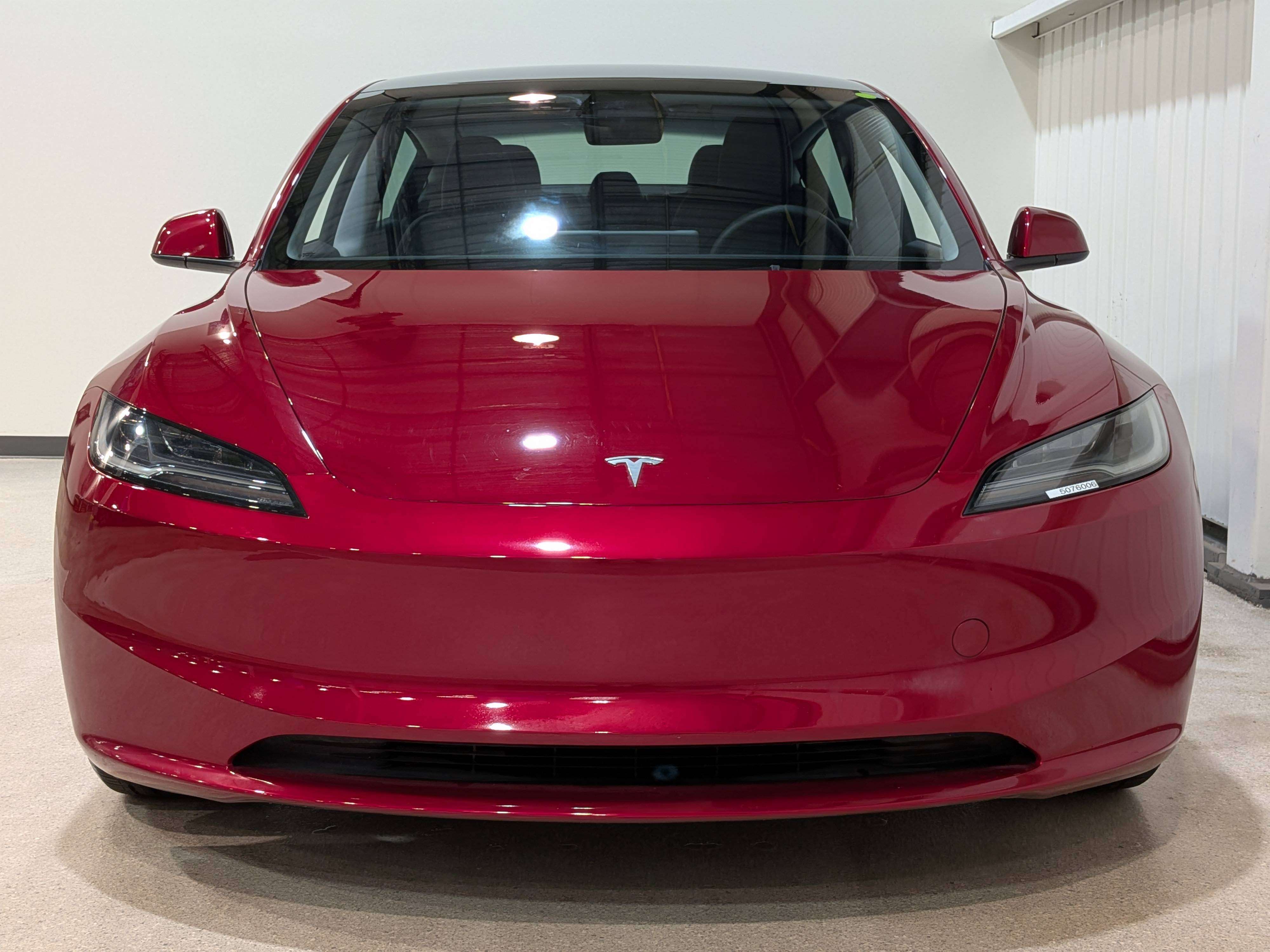 Tesla Model 3 2025