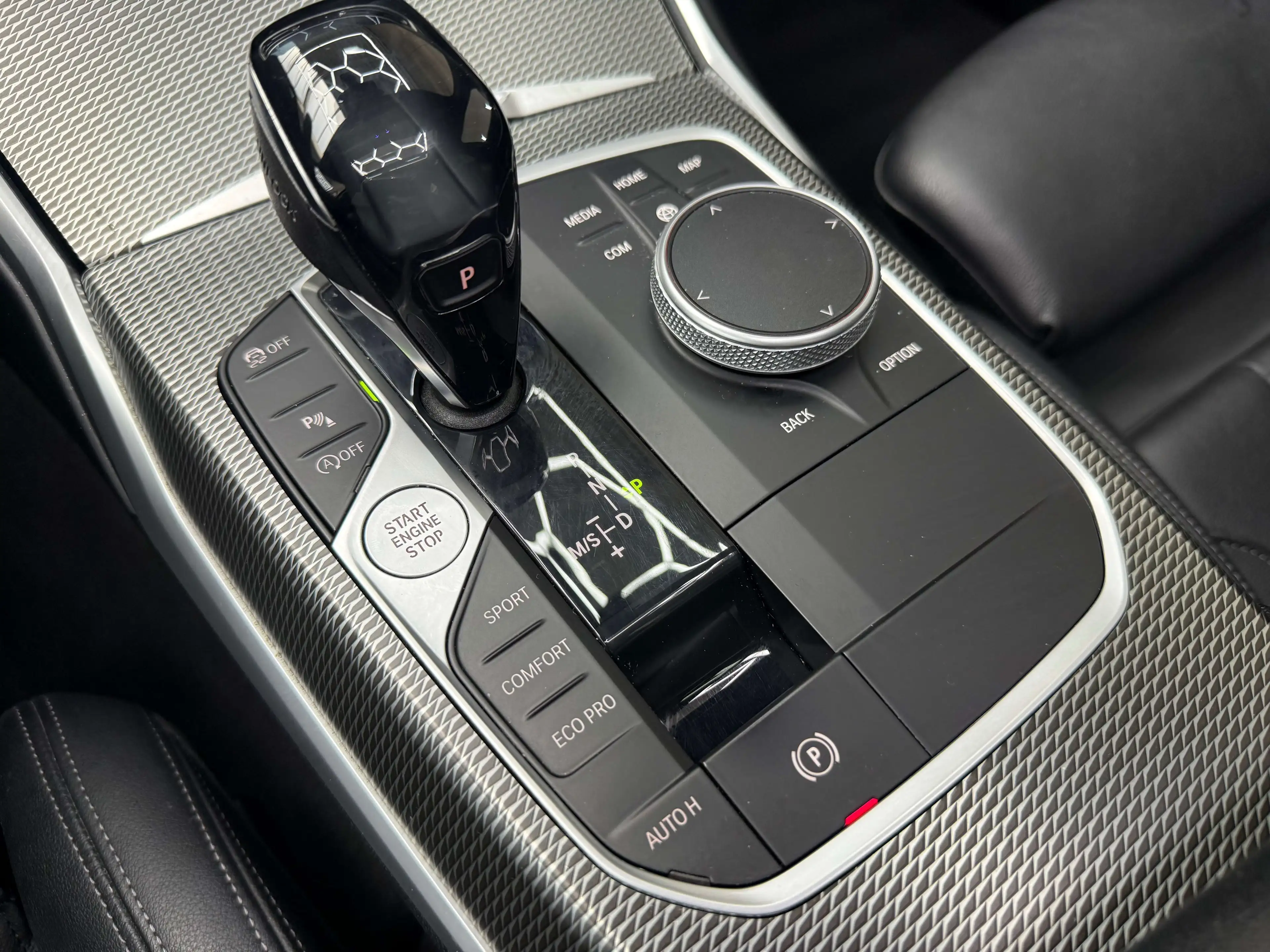 BMW 330 MPACK/HEADUP/PANO/MEMORY/ACC/CAMERA/GARANTIE — photo 11
