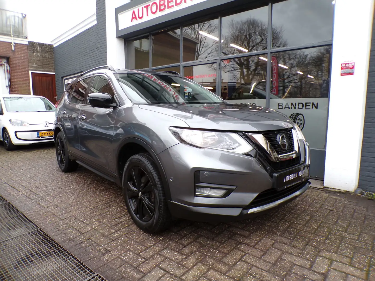 Nissan X-Trail 1.3 DIG-T Edition Automaat PANO DAK,TOP STAAT,DEAL Grau - 2