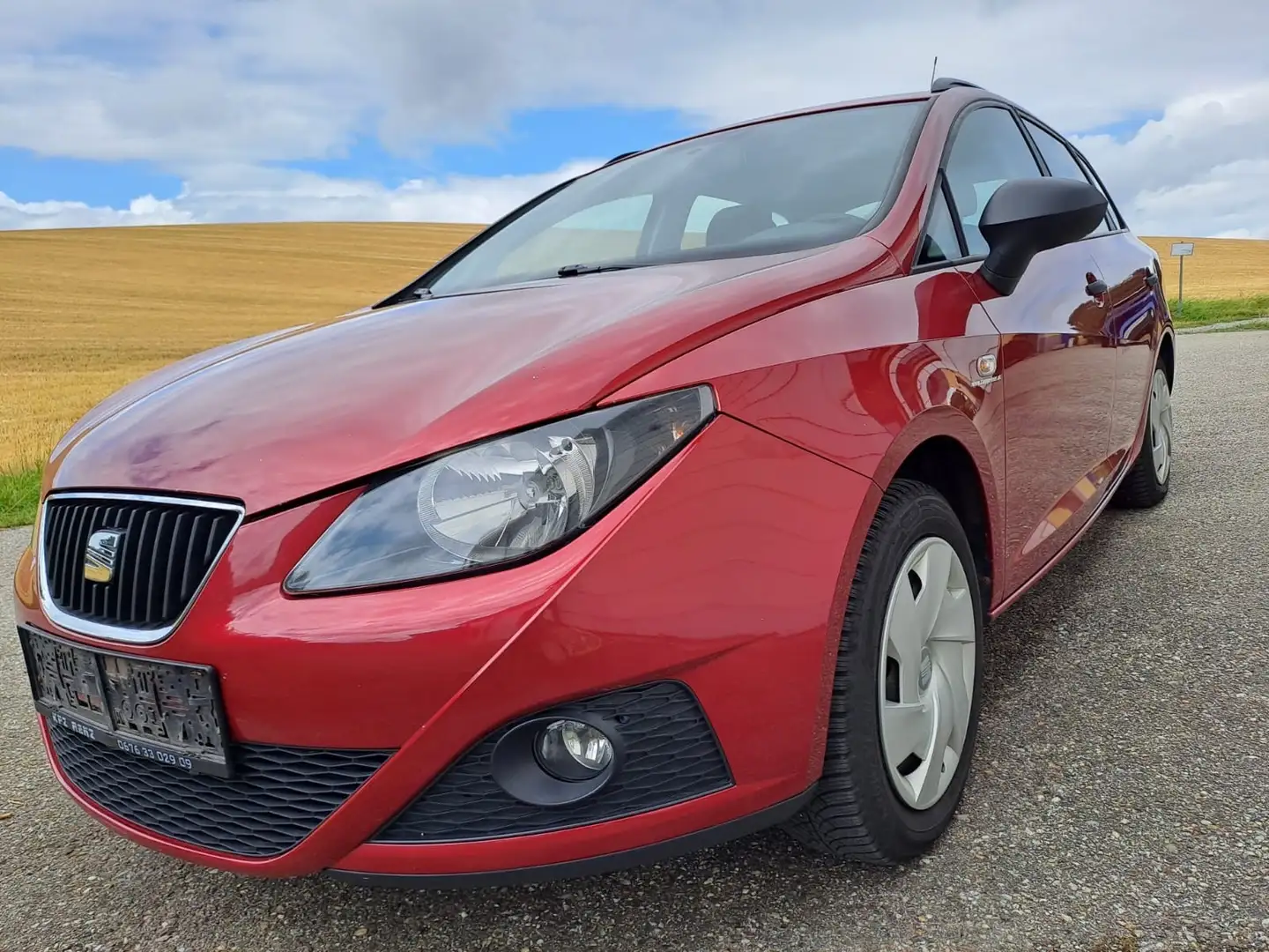 SEAT Ibiza Ibiza ST Chili 1,4 Chili Rot - 1