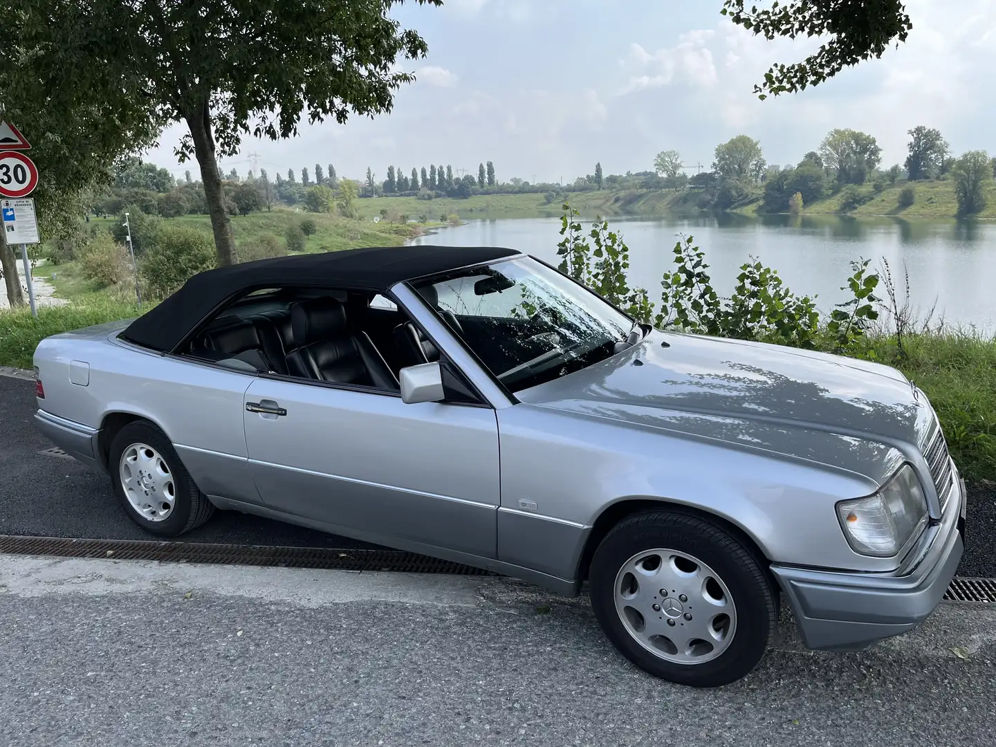 Mercedes-Benz E 200 km 121000 Grigio - 2