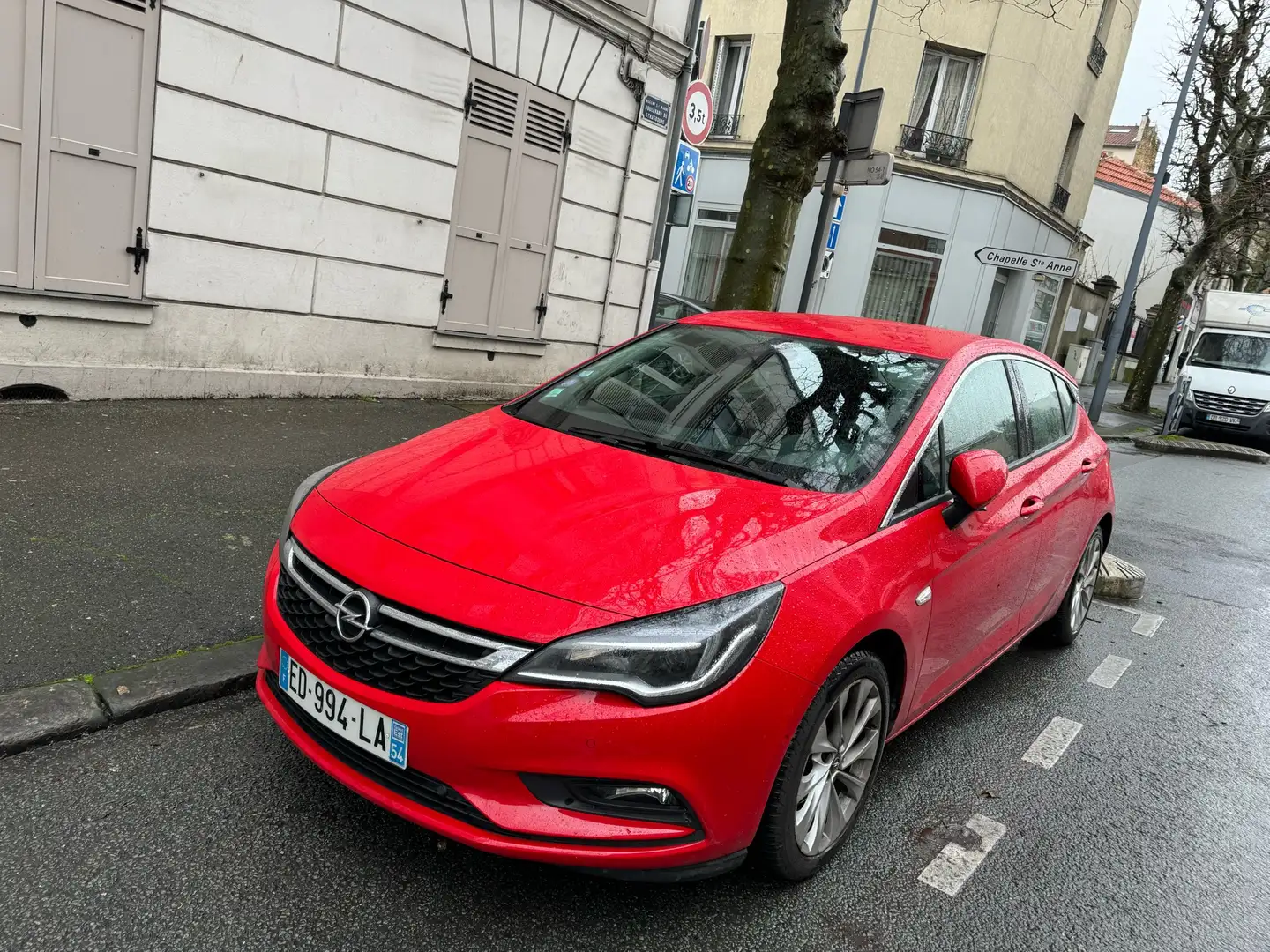 Opel Astra 1.4 Turbo 125 ch Start/Stop Innovation Rouge - 1