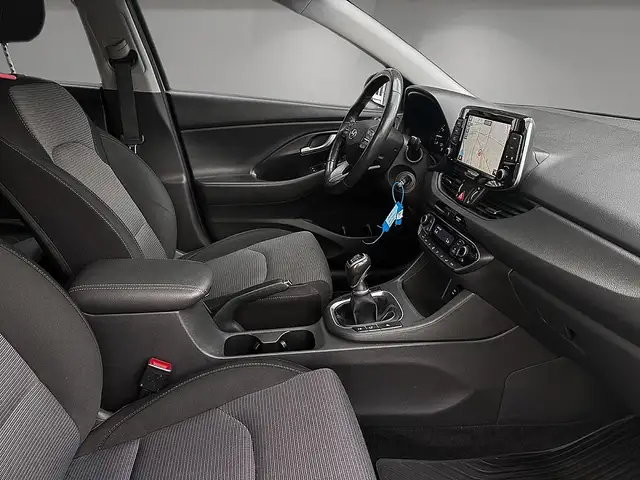 Hyundai I30 view 8