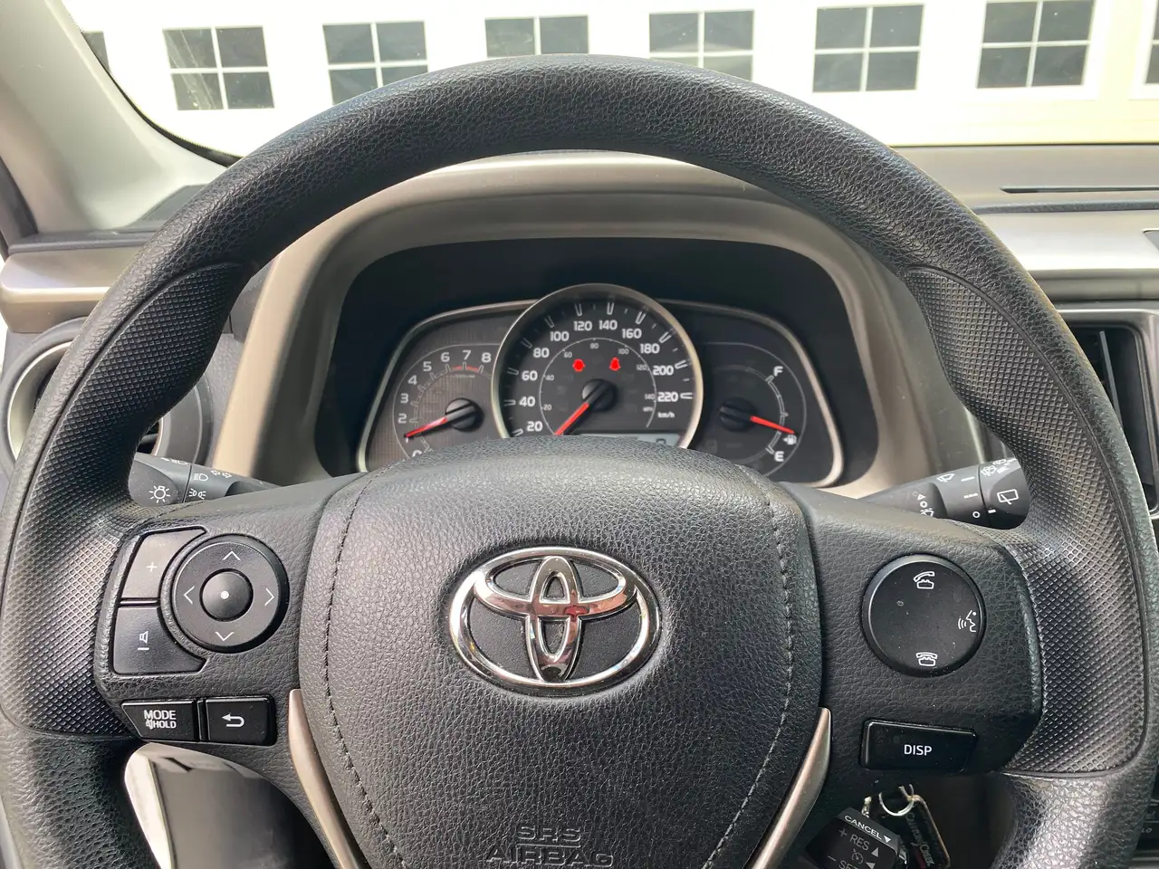 Toyota RAV 4 снимка Toyota RAV 4