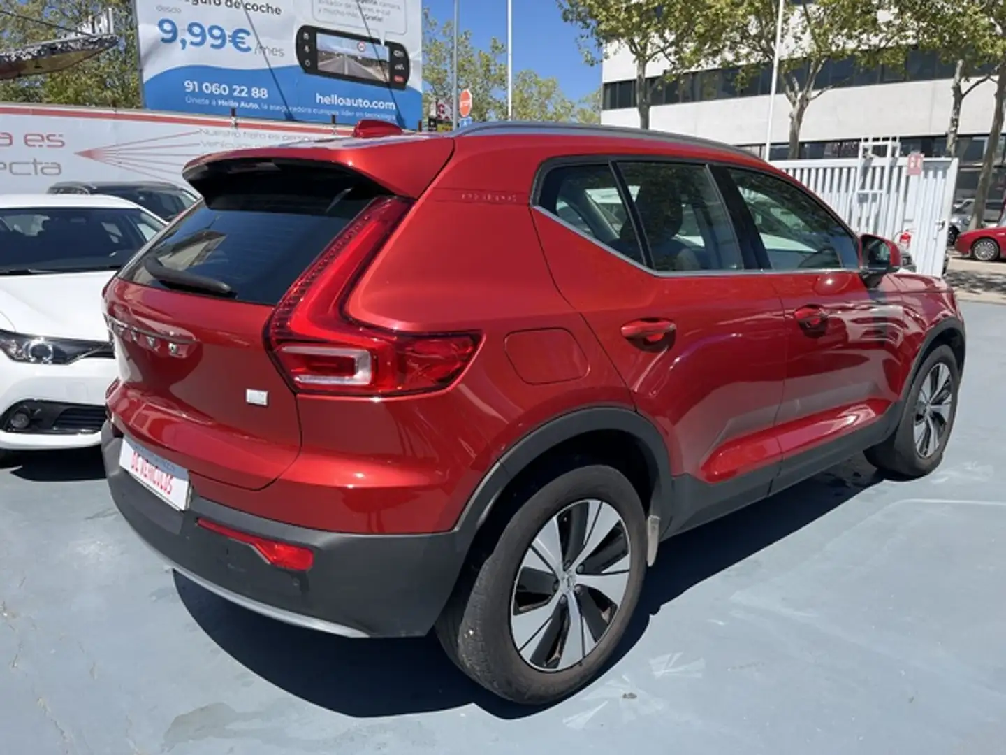 Volvo XC40 T4 Recharge Inscription Aut. Rojo - 2