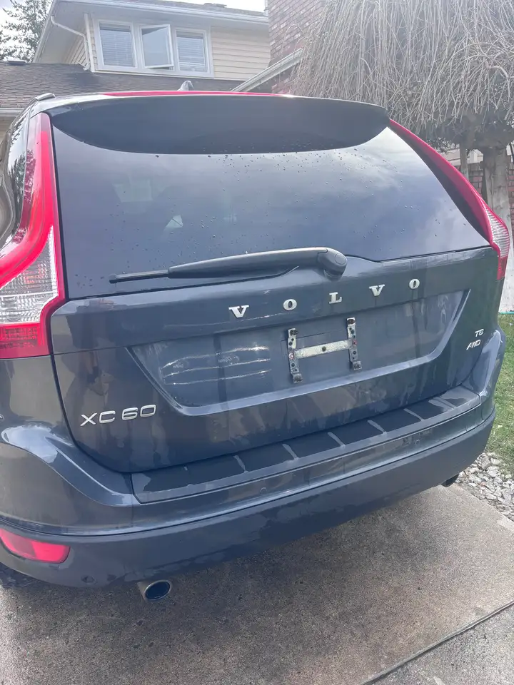 Volvo XC60 снимка Volvo XC60