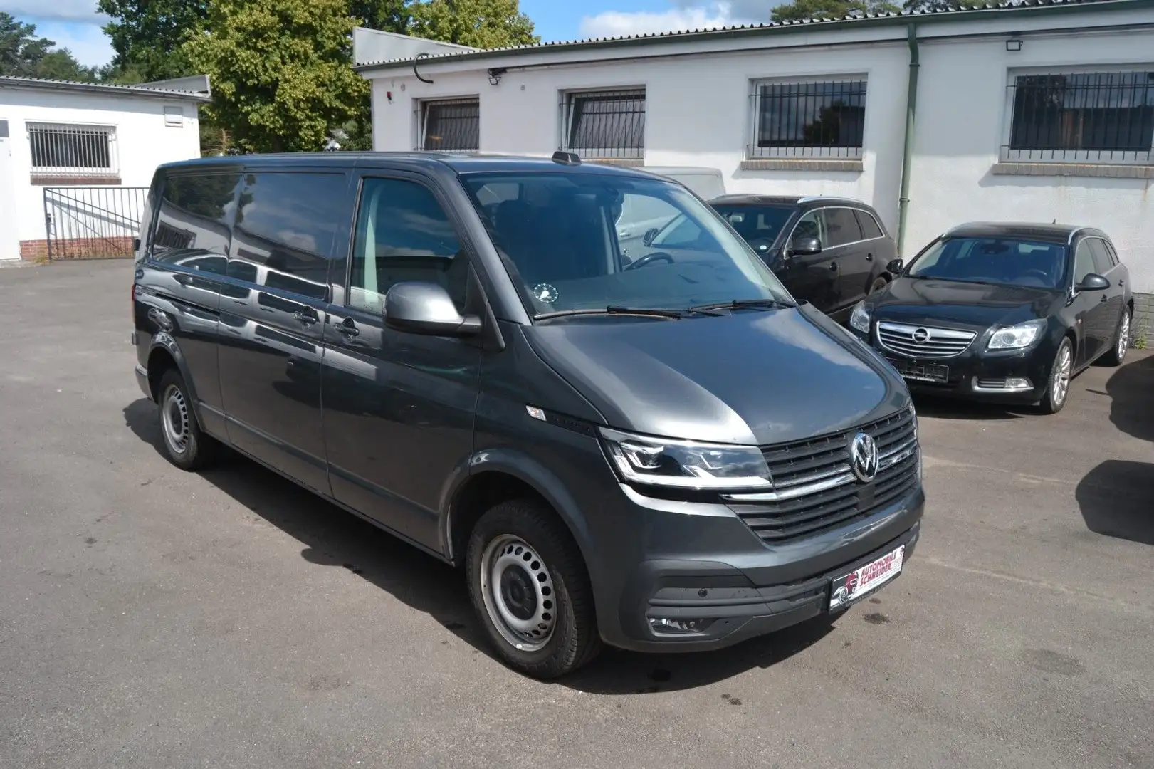 Volkswagen T6.1 Transporter Kasten lang FWD Grau - 2