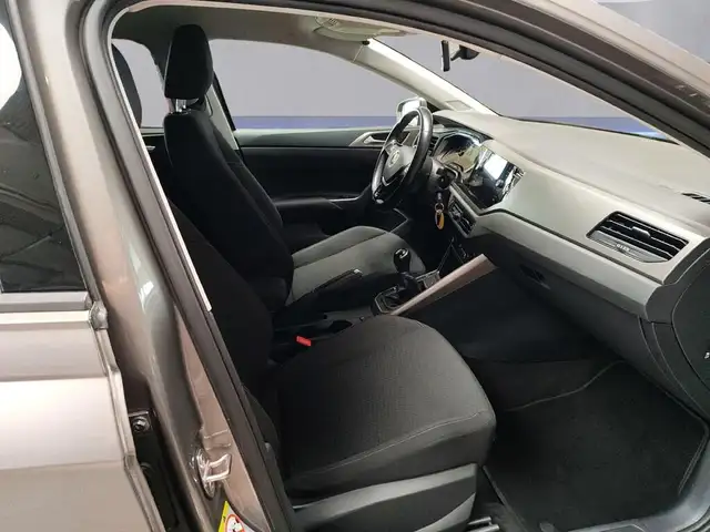 Volkswagen Polo view 14