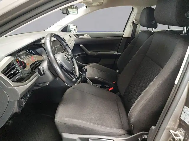 Volkswagen Polo view 10