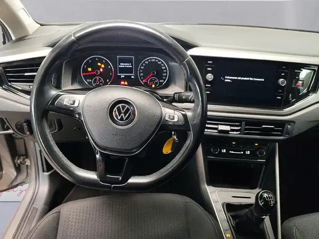 Volkswagen Polo view 11