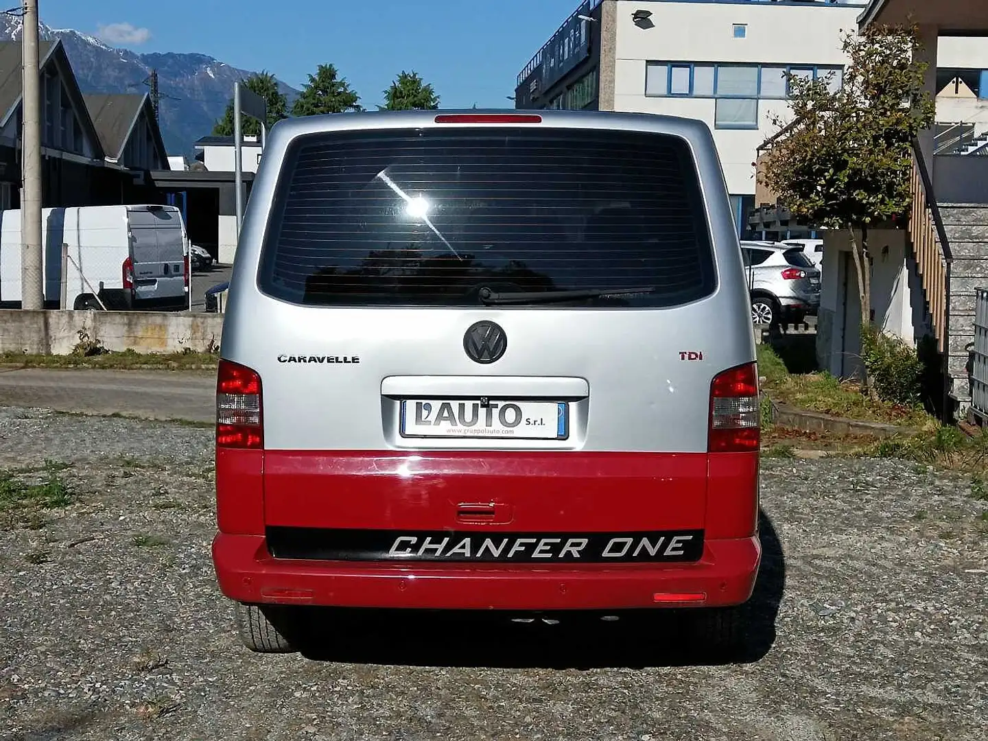 Volkswagen Transporter 2.5 TDI/130CV PL Kombi 9 posti Rood - 2