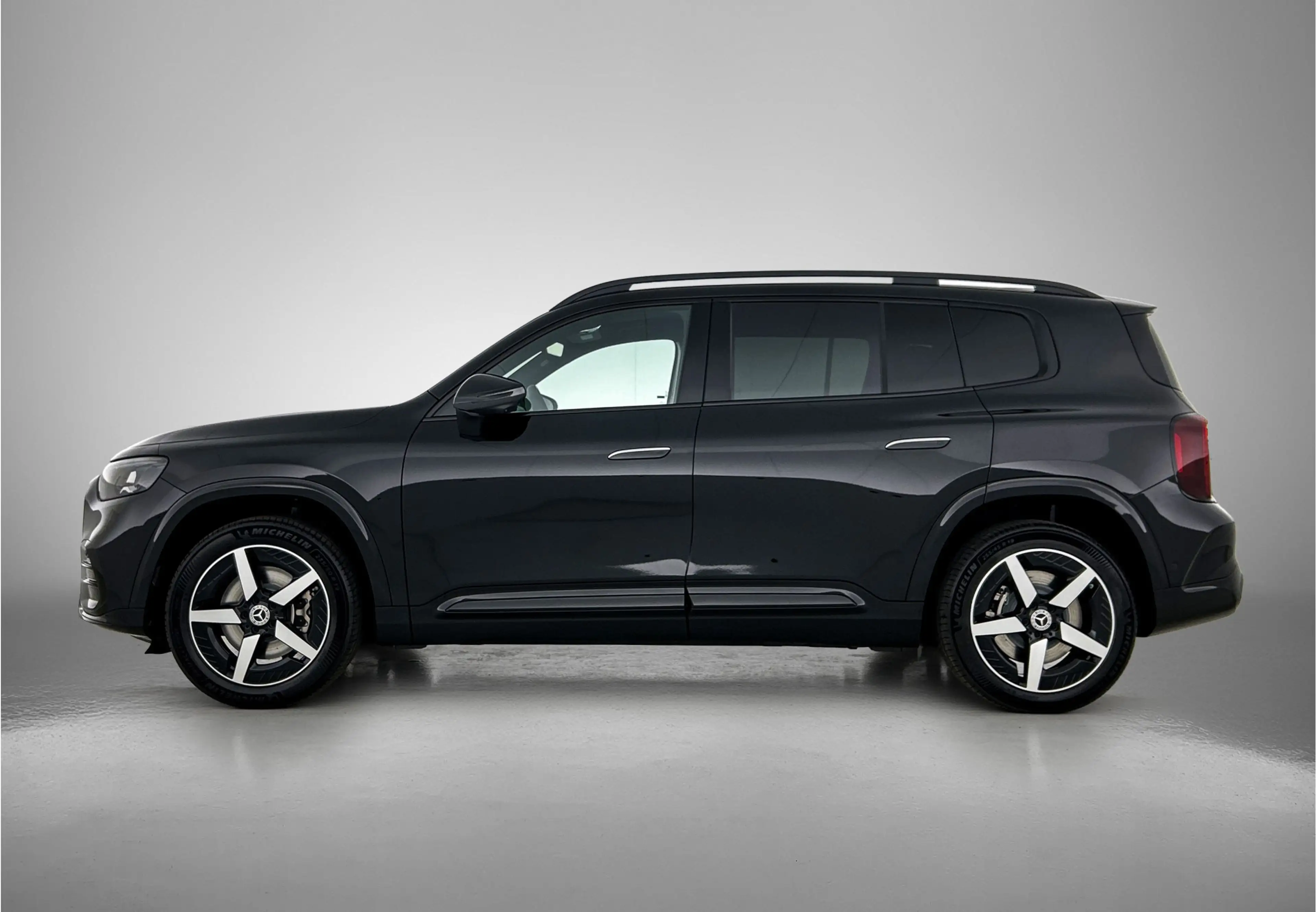 Mercedes-Benz GLB 200 Business Solution AMG 7p. 58 kWh | Premium pakket — photo 3
