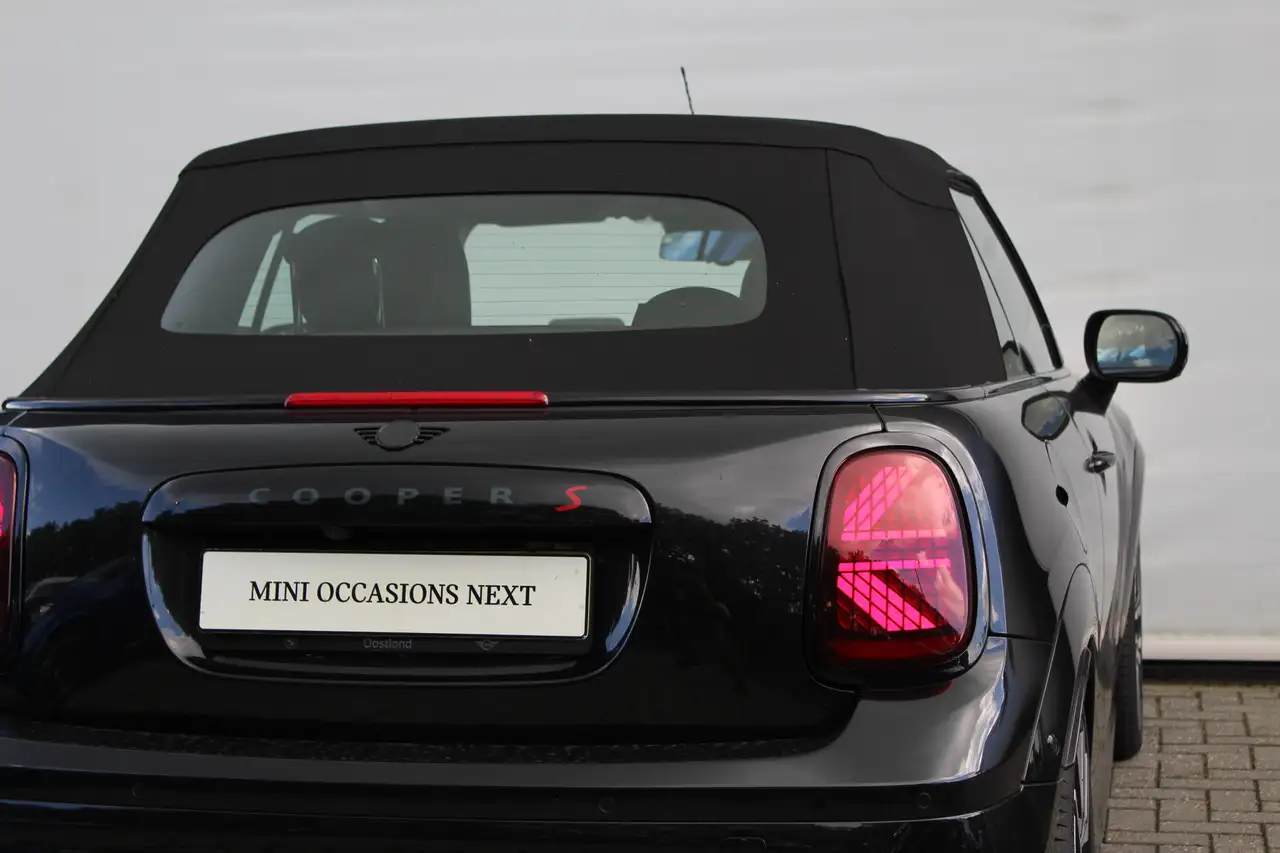 MINI Cooper S Cabrio 2026 — фото 13