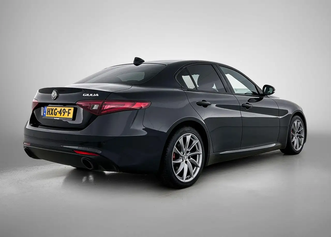 Alfa Romeo Giulia 2023