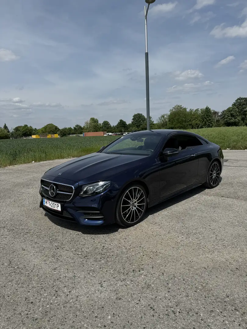 Mercedes-Benz E 200 4MATIC Aut. - 1