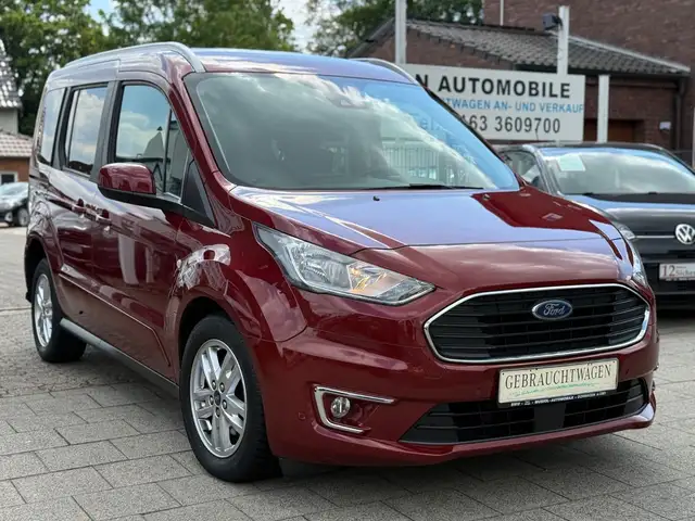Ford Tourneo Connect Titanium *Kamera*AHK*Pano*Tempo*