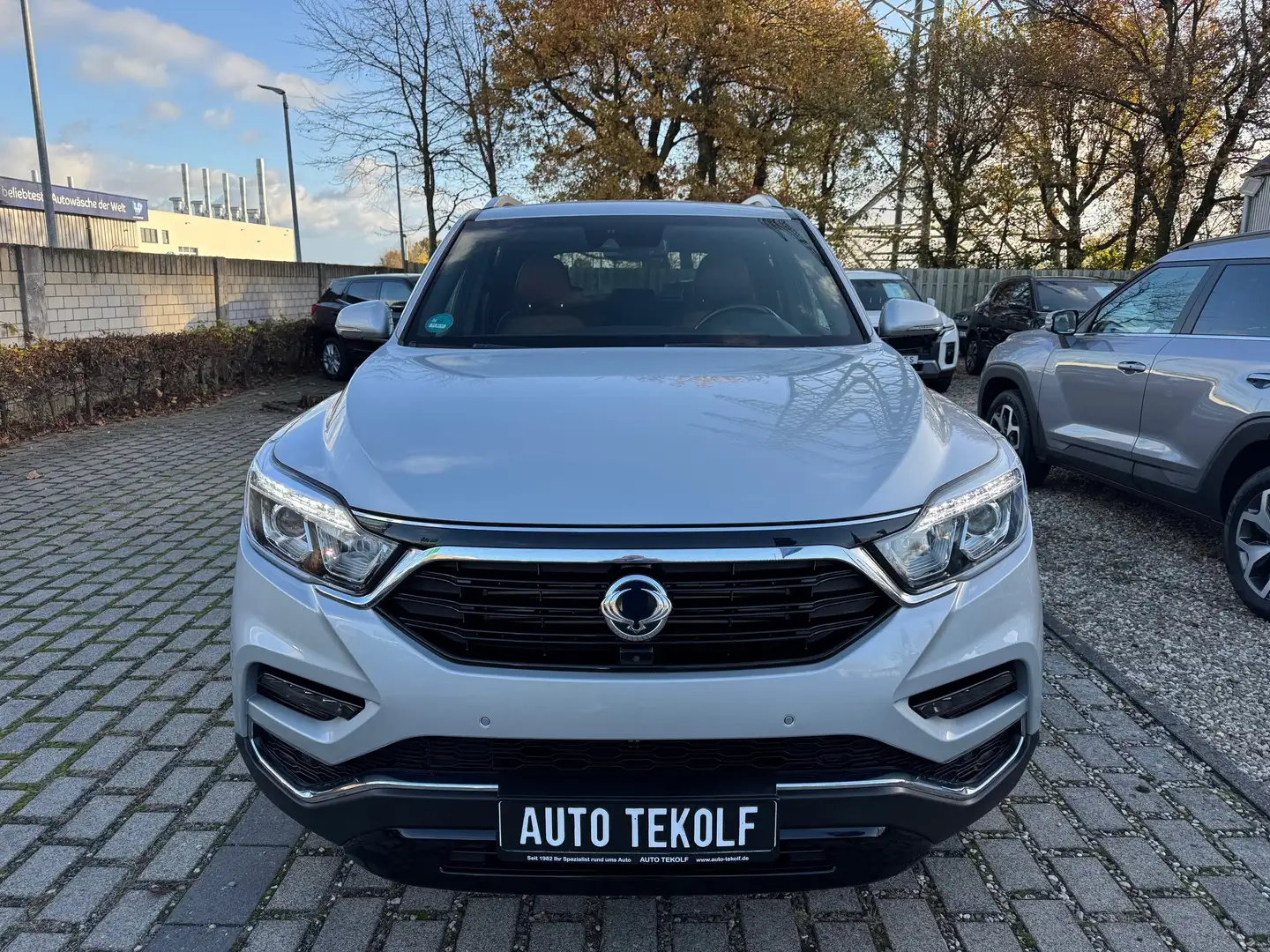 SsangYong Rexton Rexton Sapphire Elegance, AHK, 8-fach bereift. Plateado - 2