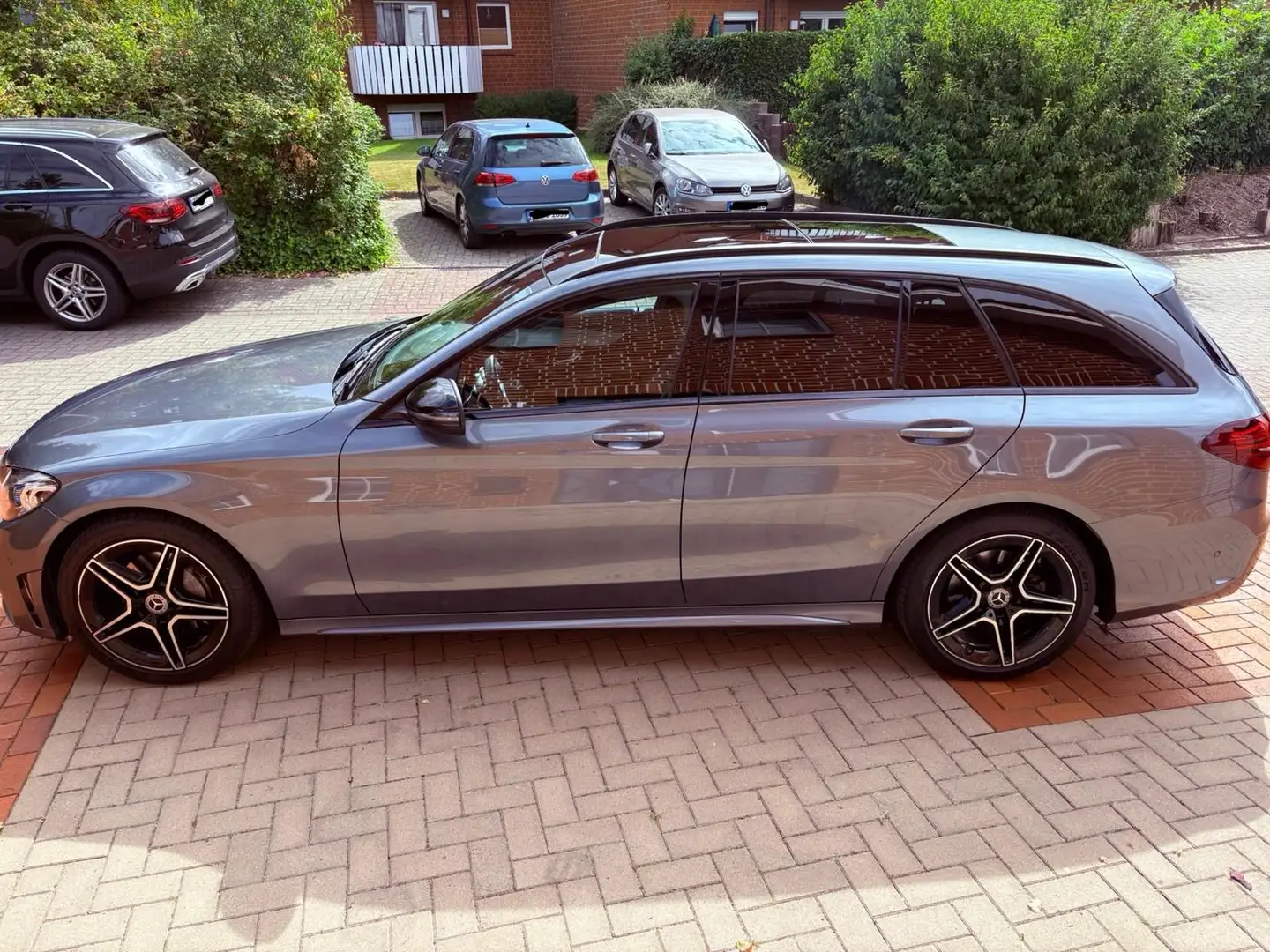 Mercedes-Benz C 220 9G-TRONIC*AMG*Head-Up*Pano*LED*AHK Grau - 2