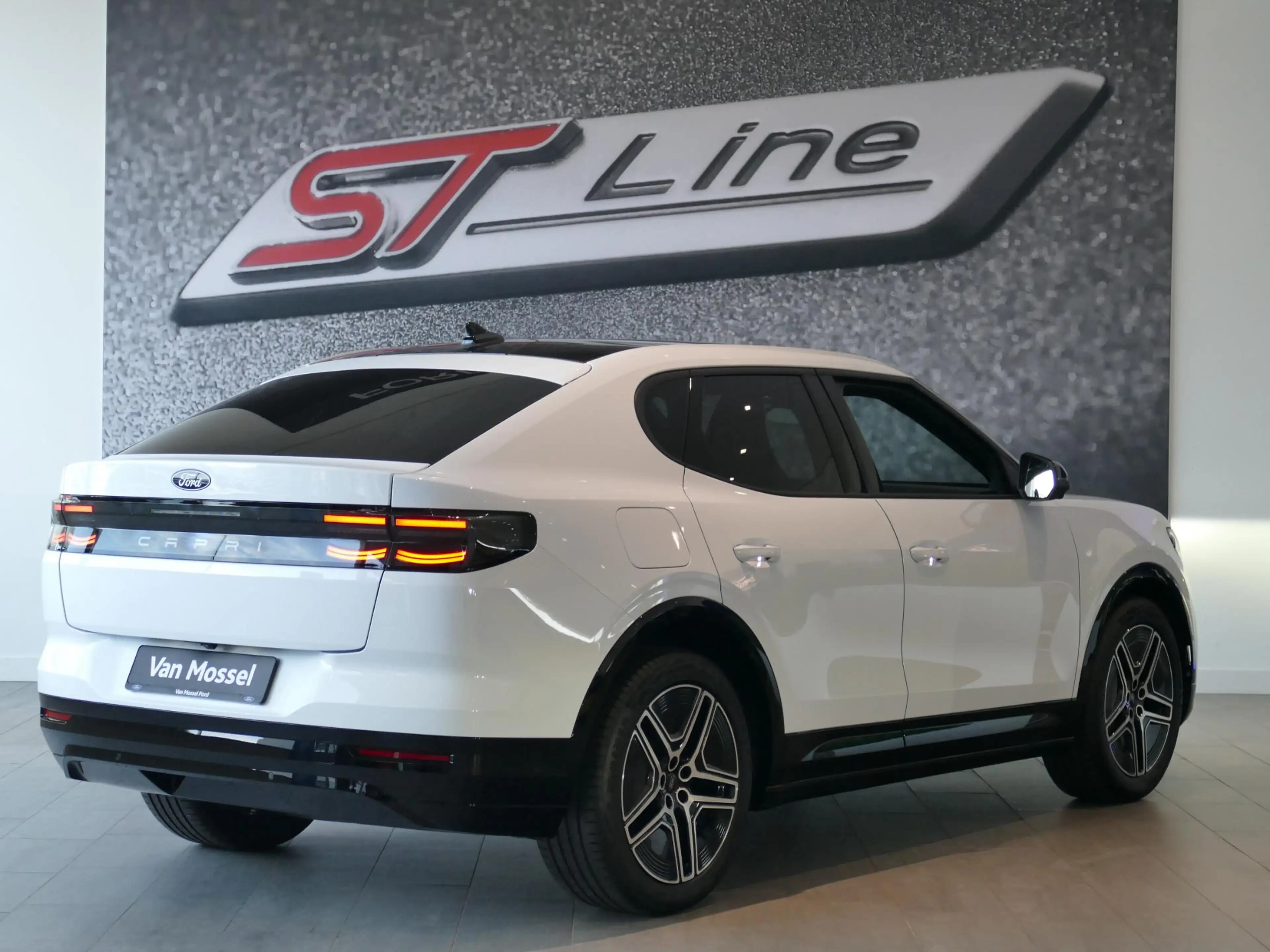 Ford Capri Premium Extended Range RWD 77 kWh | B&O AUDIO | PA — photo 5