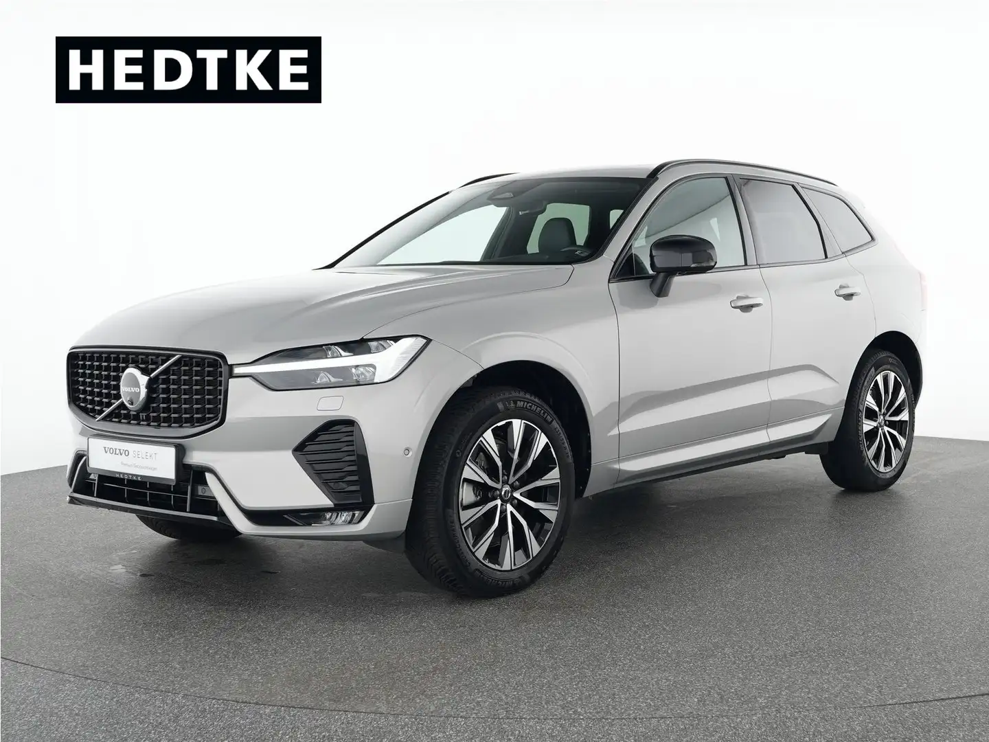 Volvo XC60 B4 Benzin Plus Dark 19"+PANO+VOLL-LED+360° Silber - 1