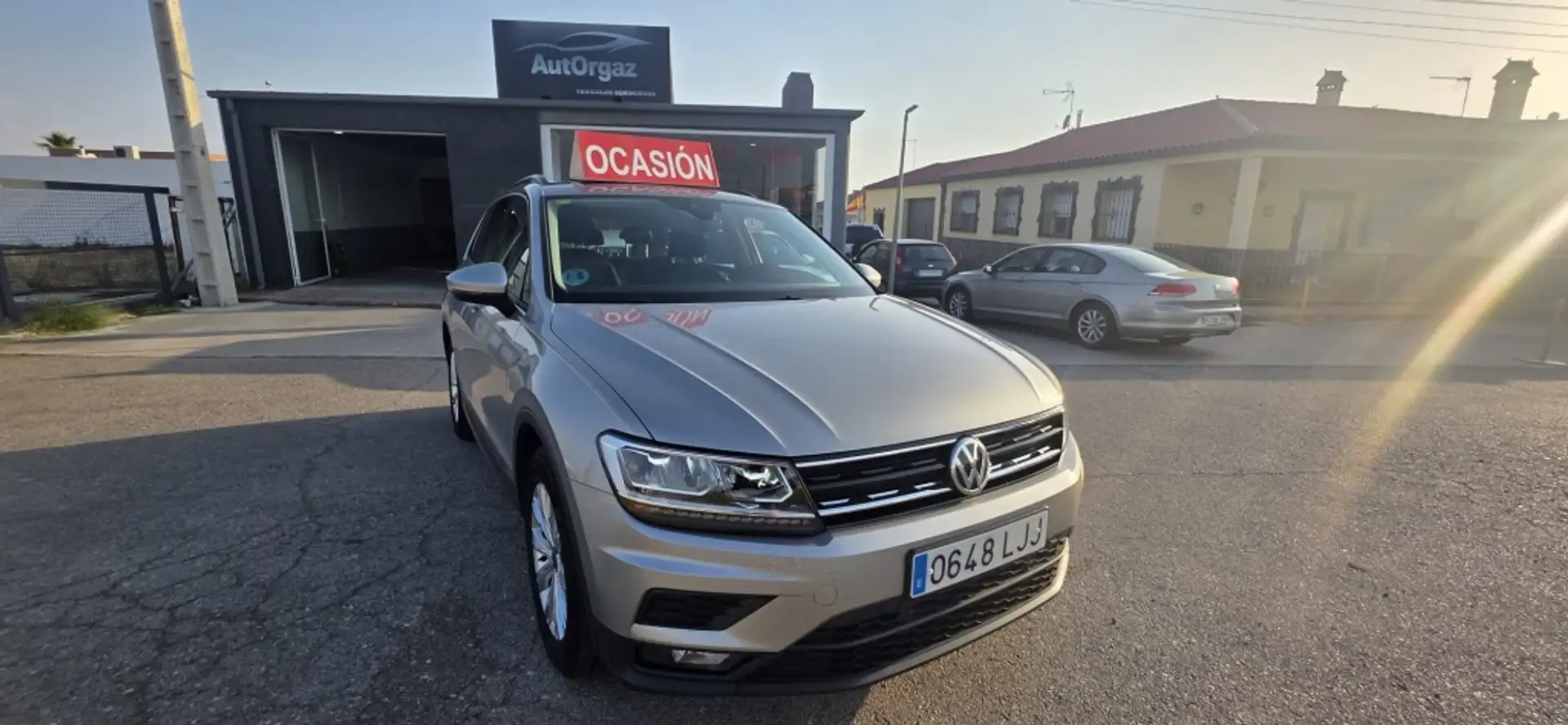 Volkswagen Tiguan 2.0TDI Advance 110kW Plateado - 2