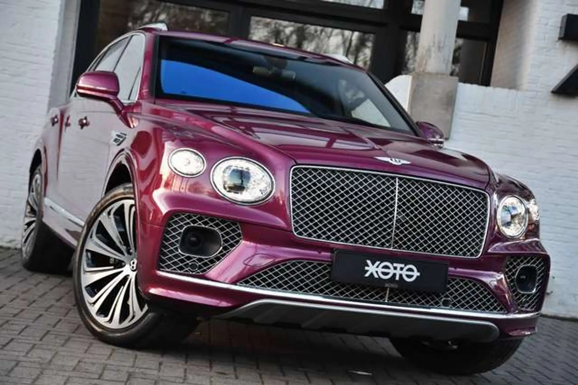 Bentley Bentayga 2022 버건디 사진 2