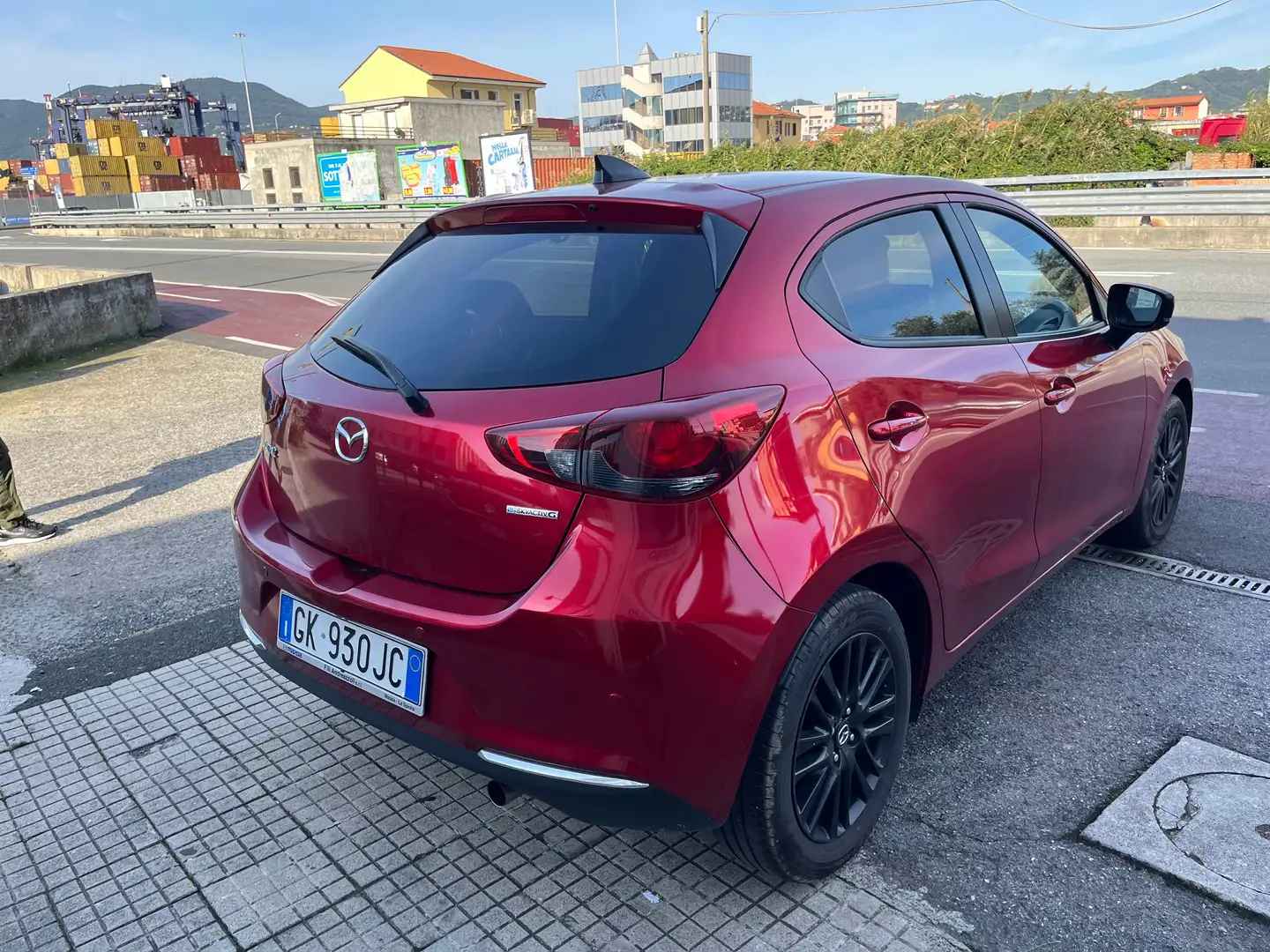 Mazda 2 2 1.5 m-hybrid Exceed 90cv Rosso - 2