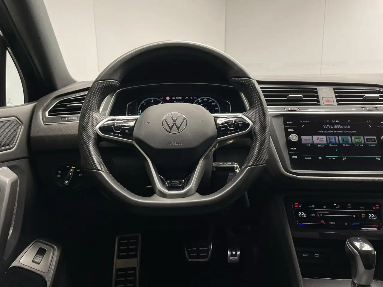 Volkswagen Tiguan Allspace 2.0 TDI 4Motion R-Line Klima Navi Einparkhilfe 10
