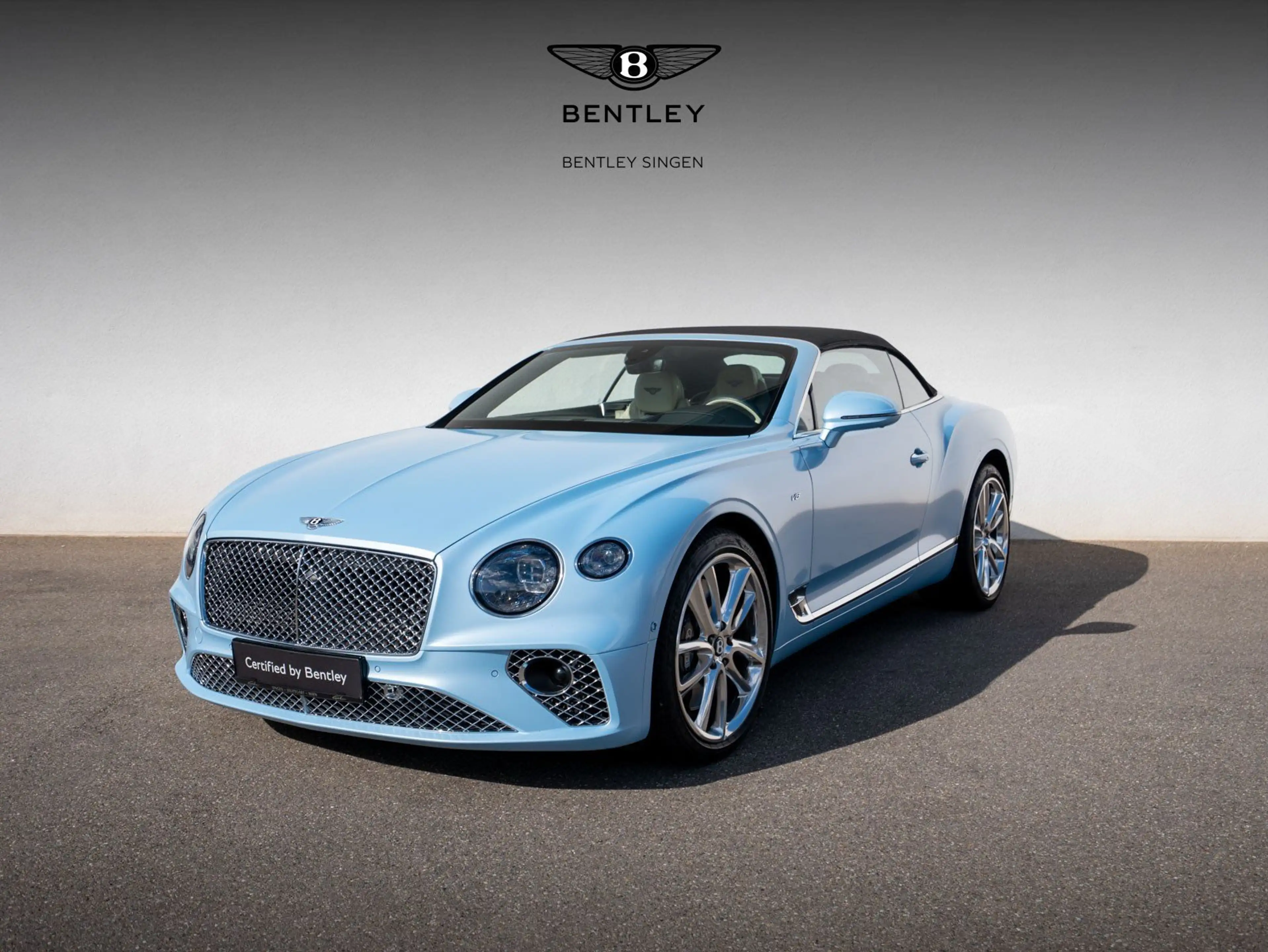 Bentley Continental GTC V8 — photo 12