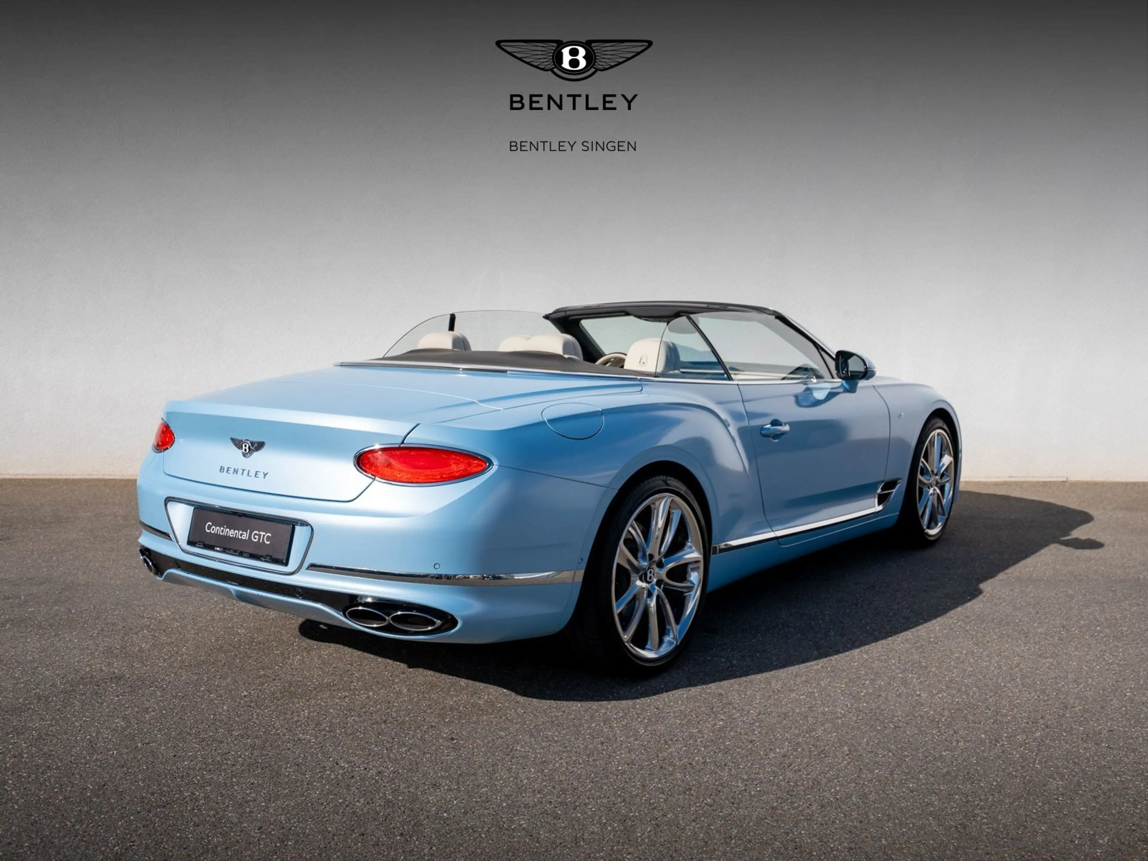 Bentley Continental GTC V8 — photo 4