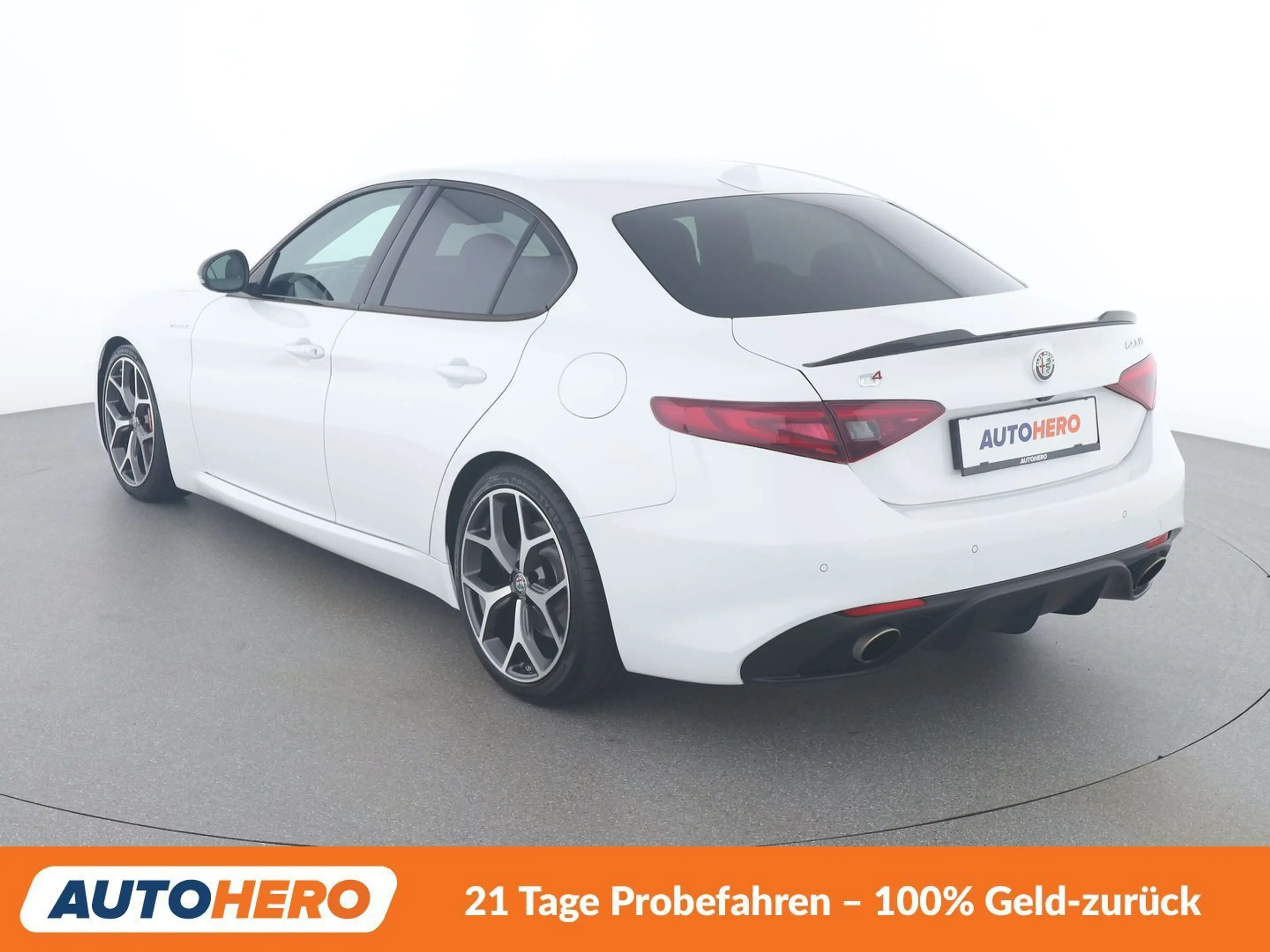 Alfa Romeo Giulia 2.0 Turbo Veloce — photo 4