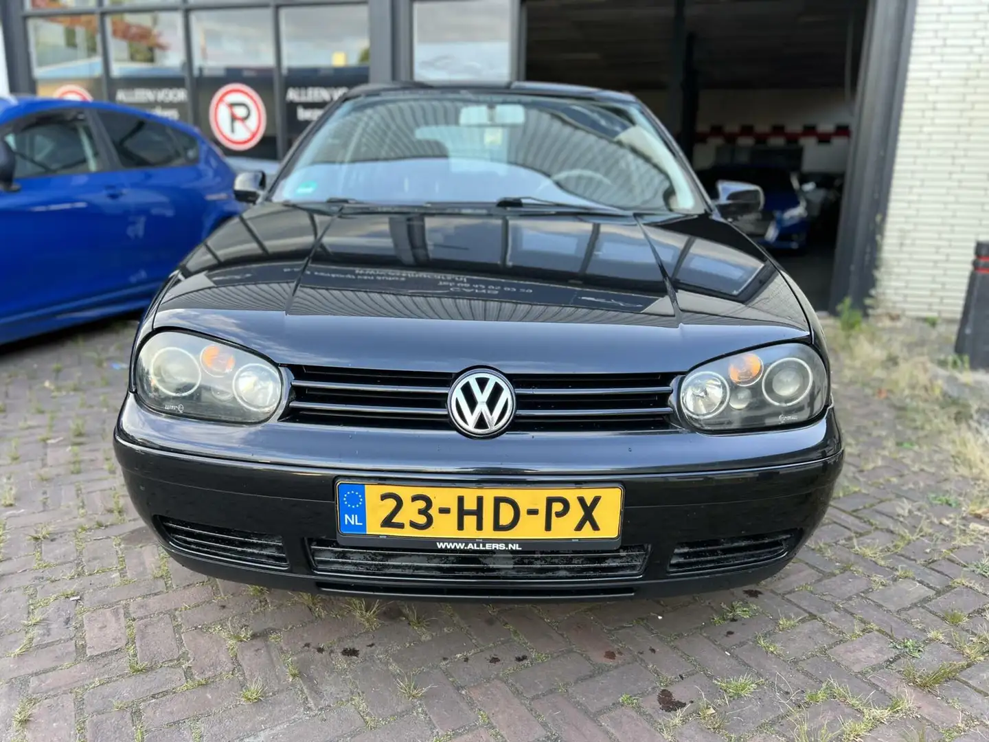 Volkswagen Golf 2.0 Highline airco trekhaak climate Zwart - 2