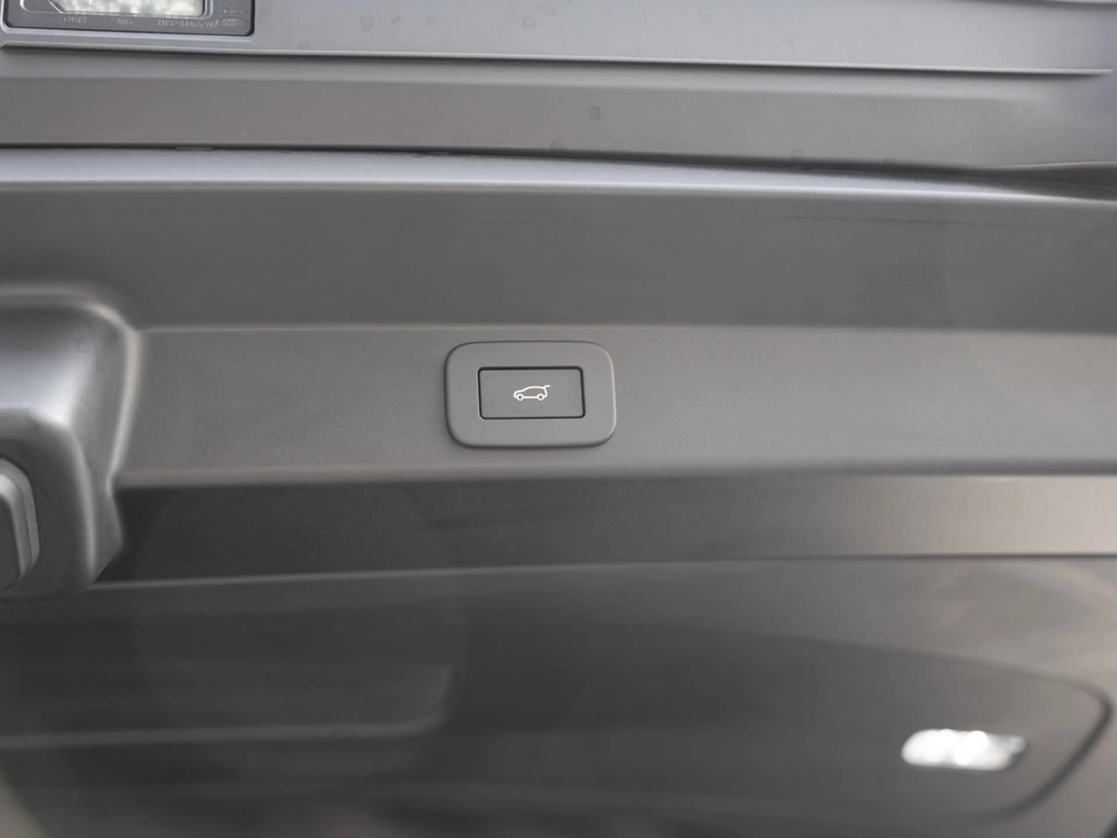 Land Rover Range Rover Sport P550e Autobiography 360° — photo 11