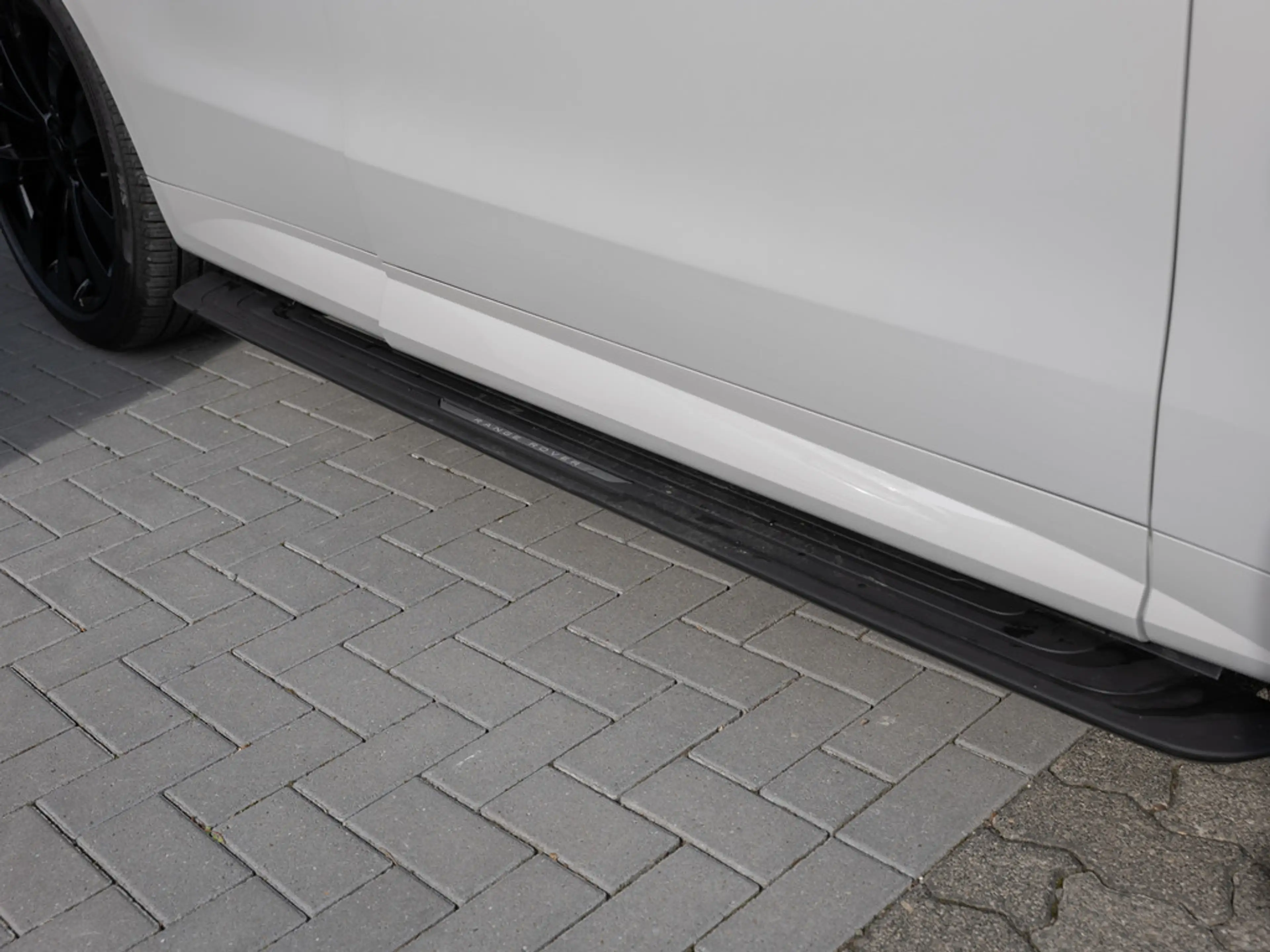 Land Rover Range Rover Sport P550e Autobiography 360° — photo 9
