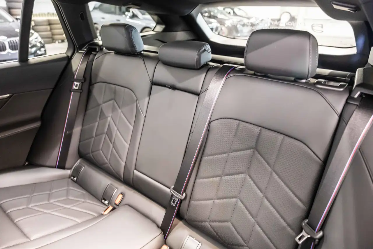 BMW i5 2026 — фото 14