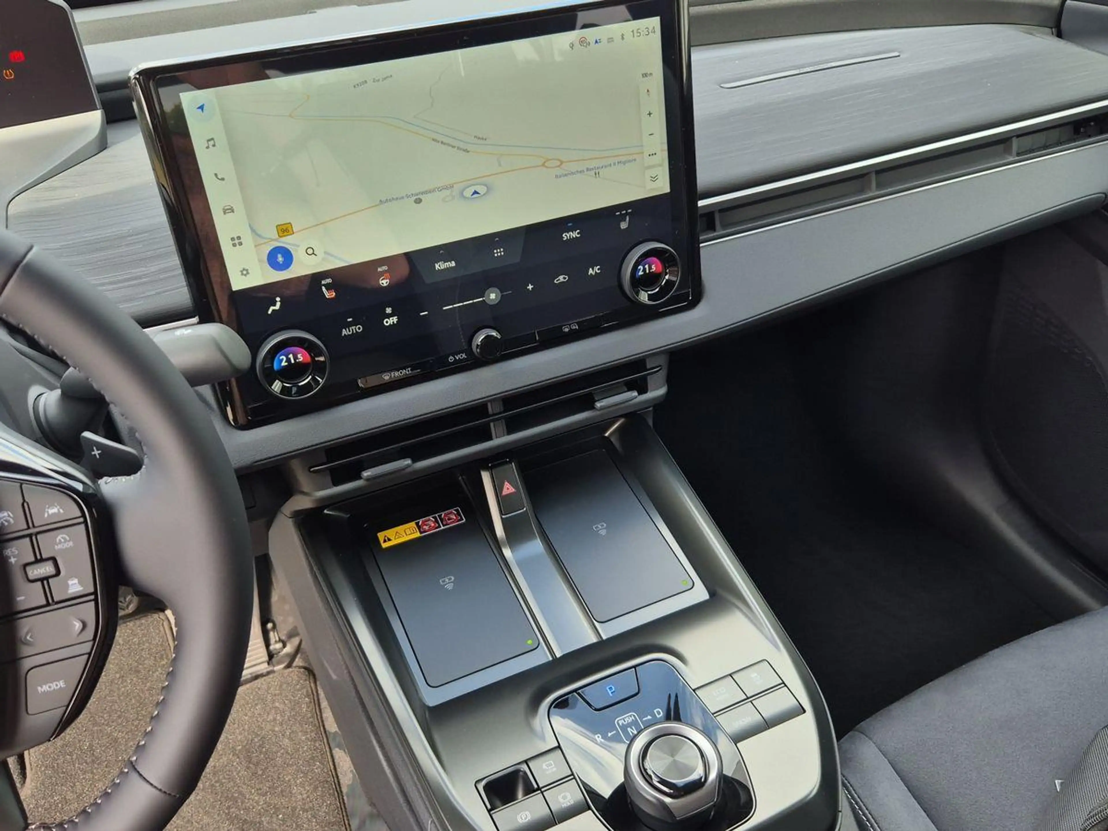 Toyota C-HR + Lounge AWD PanoDach+JBL+Matrix+360° — photo 14