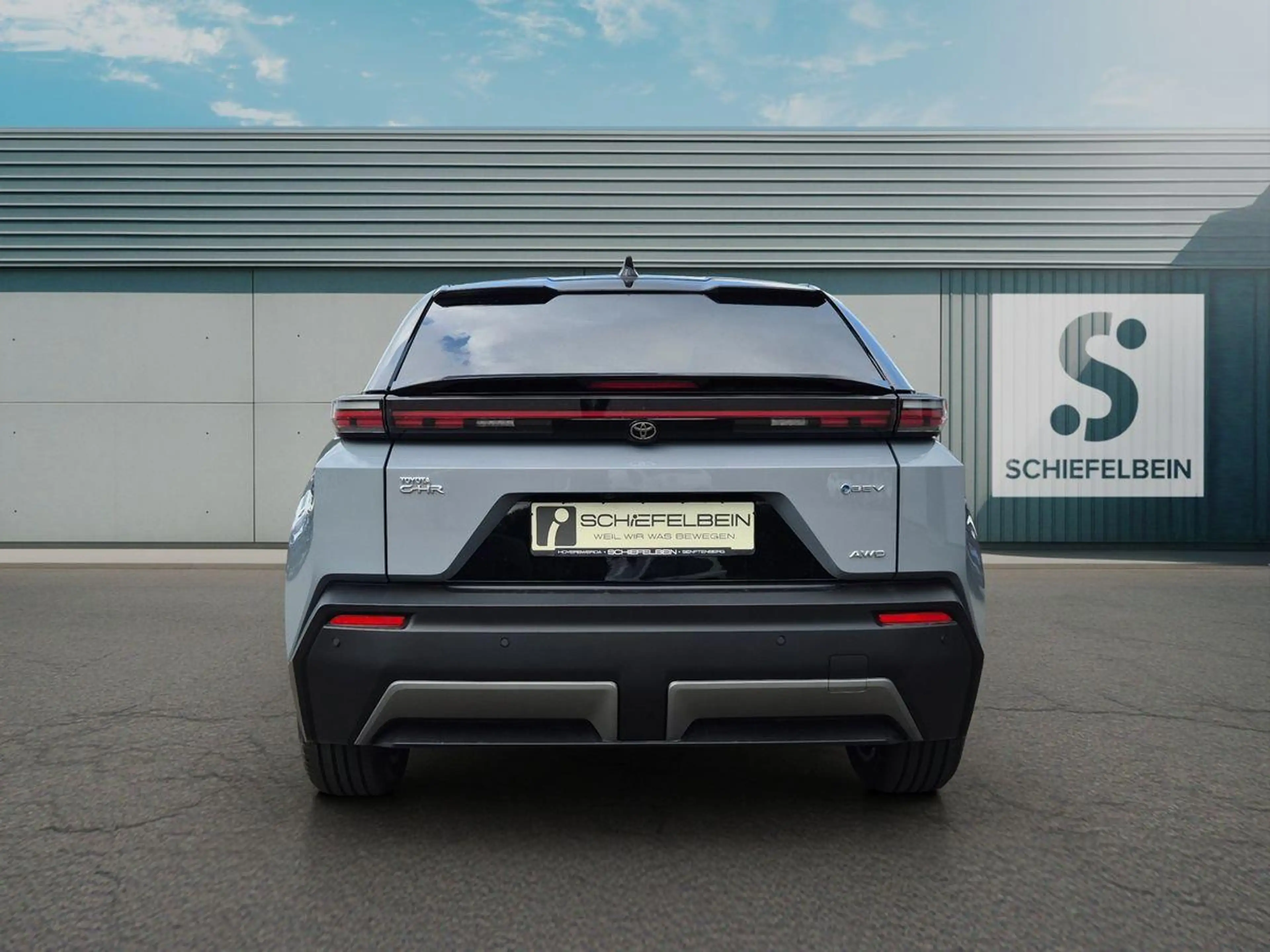 Toyota C-HR + Lounge AWD PanoDach+JBL+Matrix+360° — photo 6