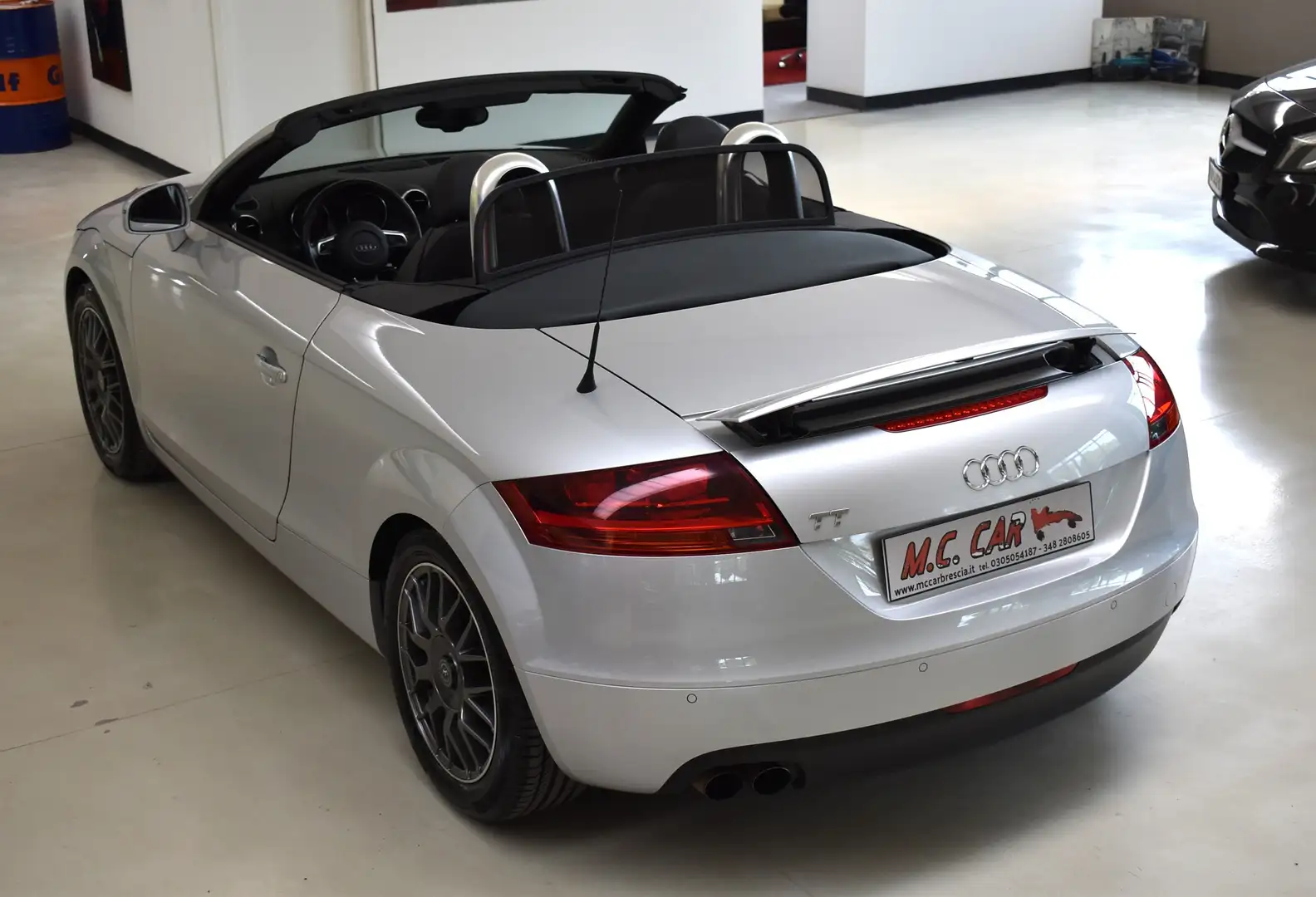 Audi TT Roadster 2.0 tfsi Advanced s-line Stříbrná - 2