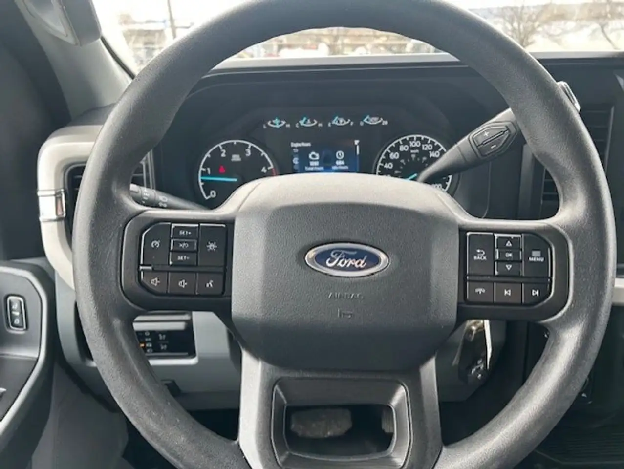Ford F-550 Super Duty снимка Ford F-550 Super Duty