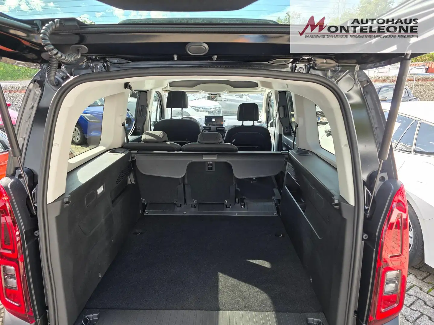 Fiat Doblo Doblo Maxi Kombi 5 Sitzer NAVI DAB SZHG Noir - 2