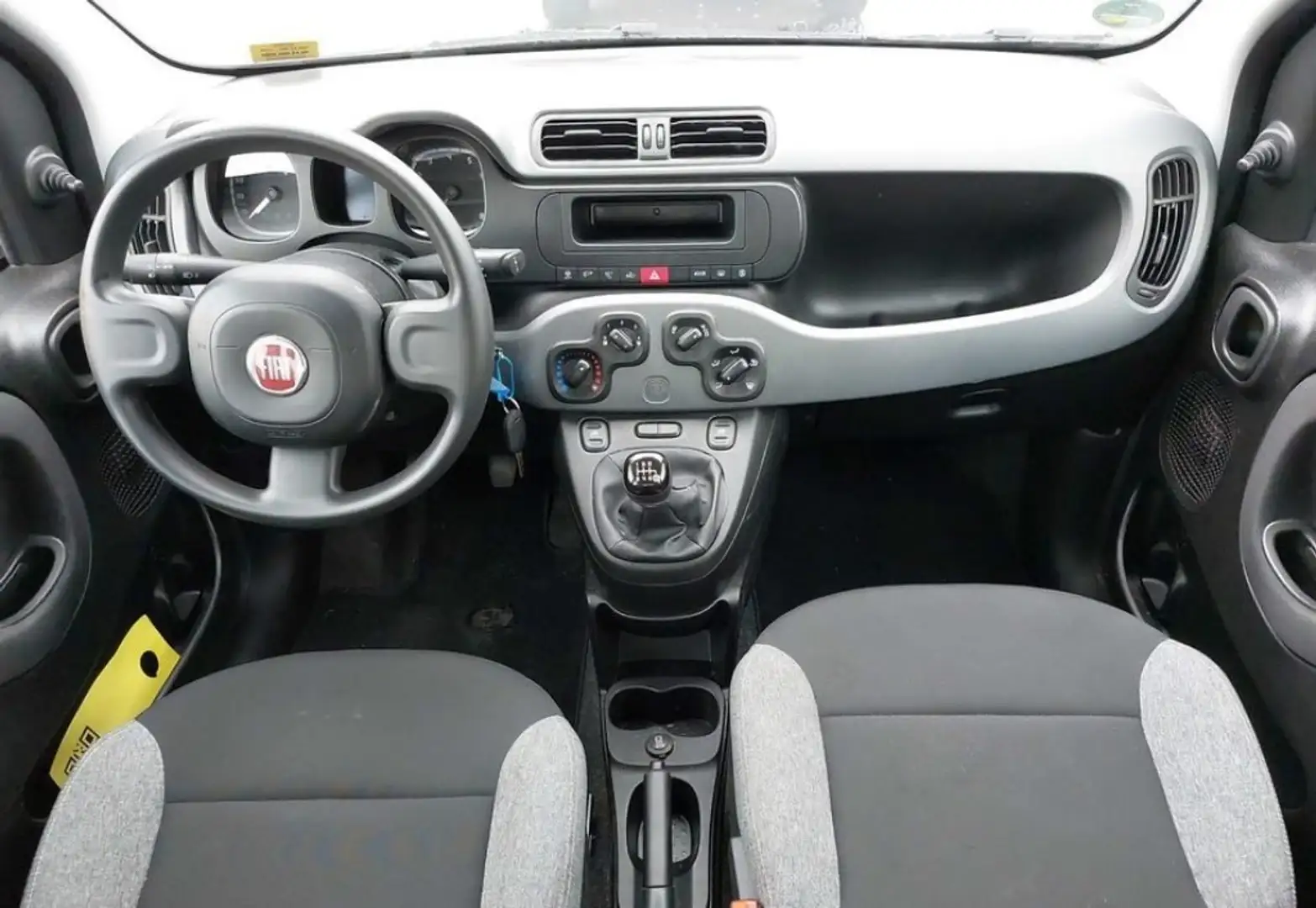 Fiat Panda 1.0 Mild-Hybrid City Plus 69CV NEOPATENTATI Schwarz - 2