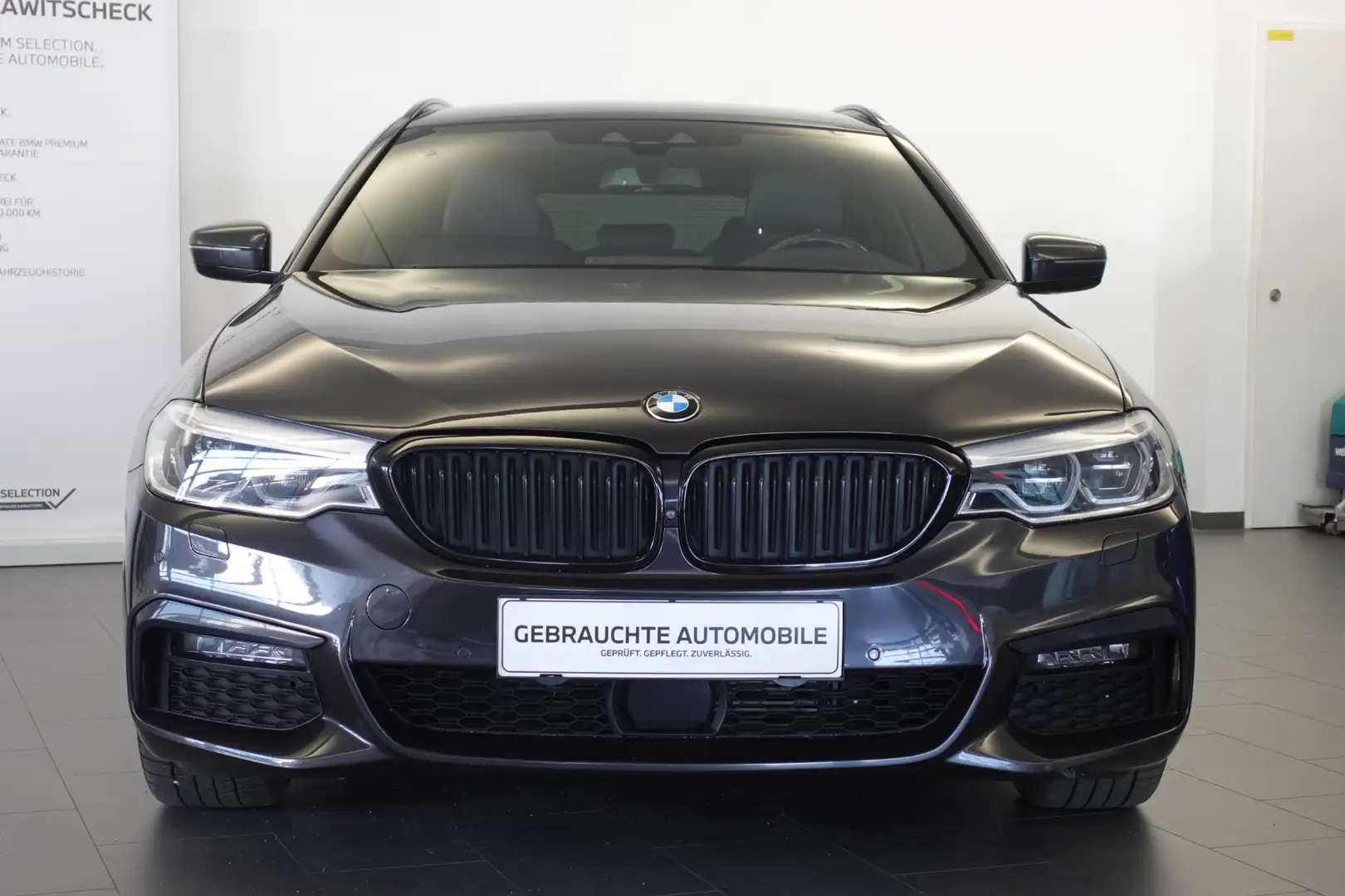 BMW 530 d xDrive G31 Grau - 2