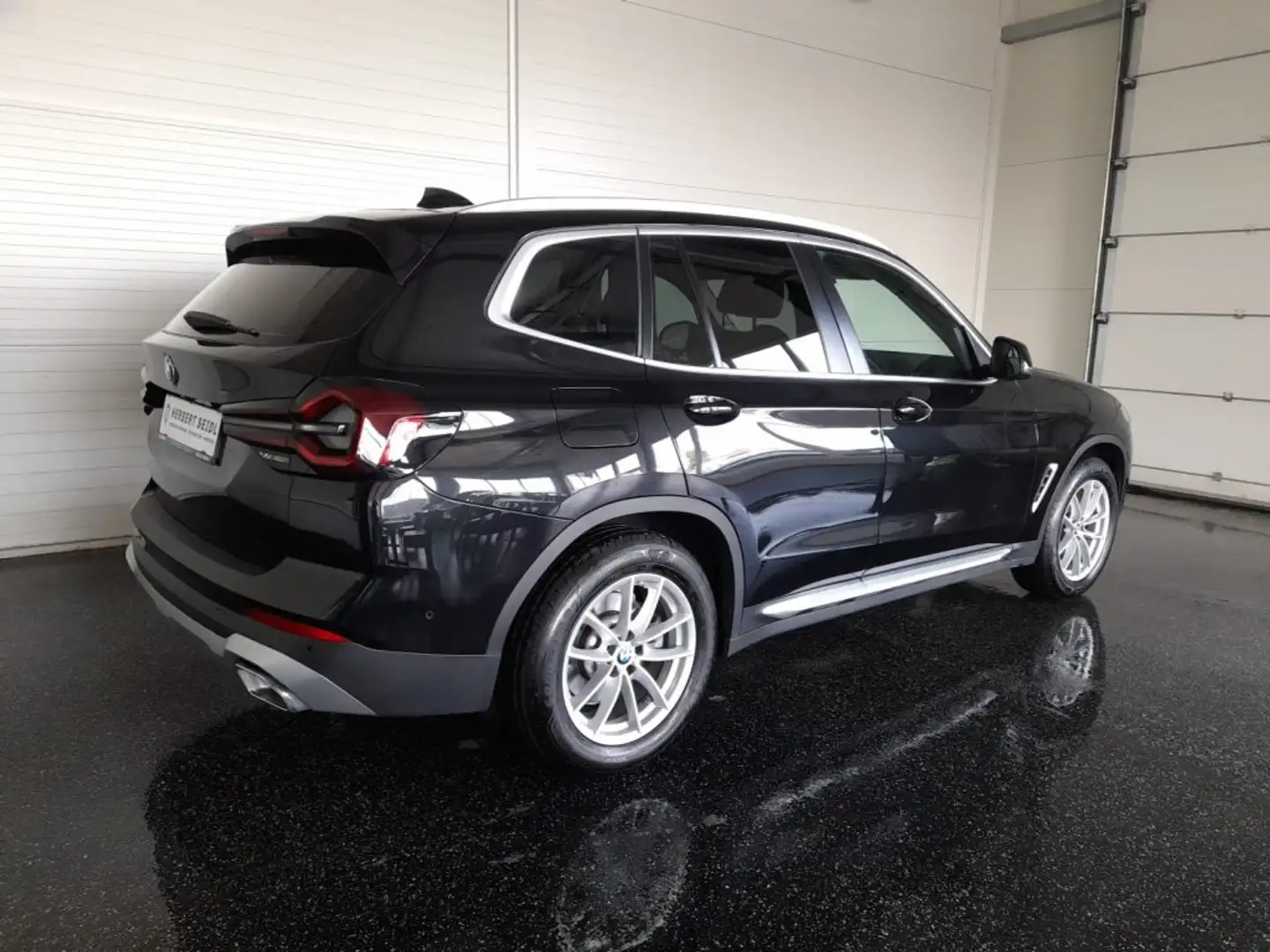 BMW X3 20d 4x4 Aut *VOLL LED / NAVI / KAMERA / VOLL-LEDER SPORTSITZE / E-KLAPPE / SOUNDSYSTEM* Schwarz - 2