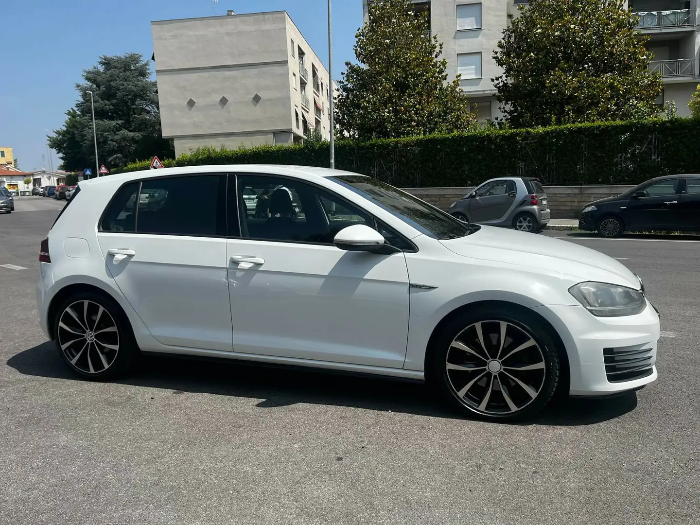 Volkswagen Golf 5p 2.0 tdi Gtd 184cv dsg FINO AL 31/07 Bianco - 2