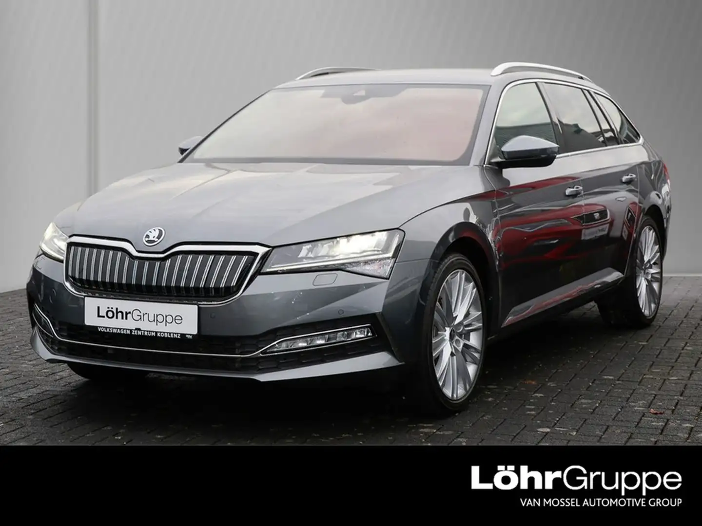Skoda Superb Combi 1.4 TSI iV DSG Style Navi/LED/ACC Grau - 1