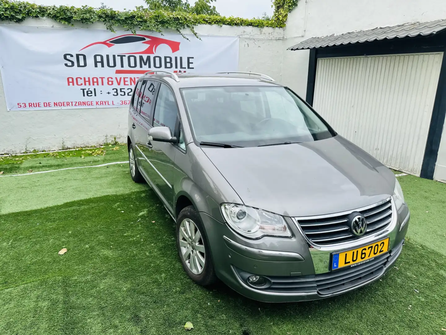 Volkswagen Touran 1,9 TDI  105 cv  bluemotion Gris - 2